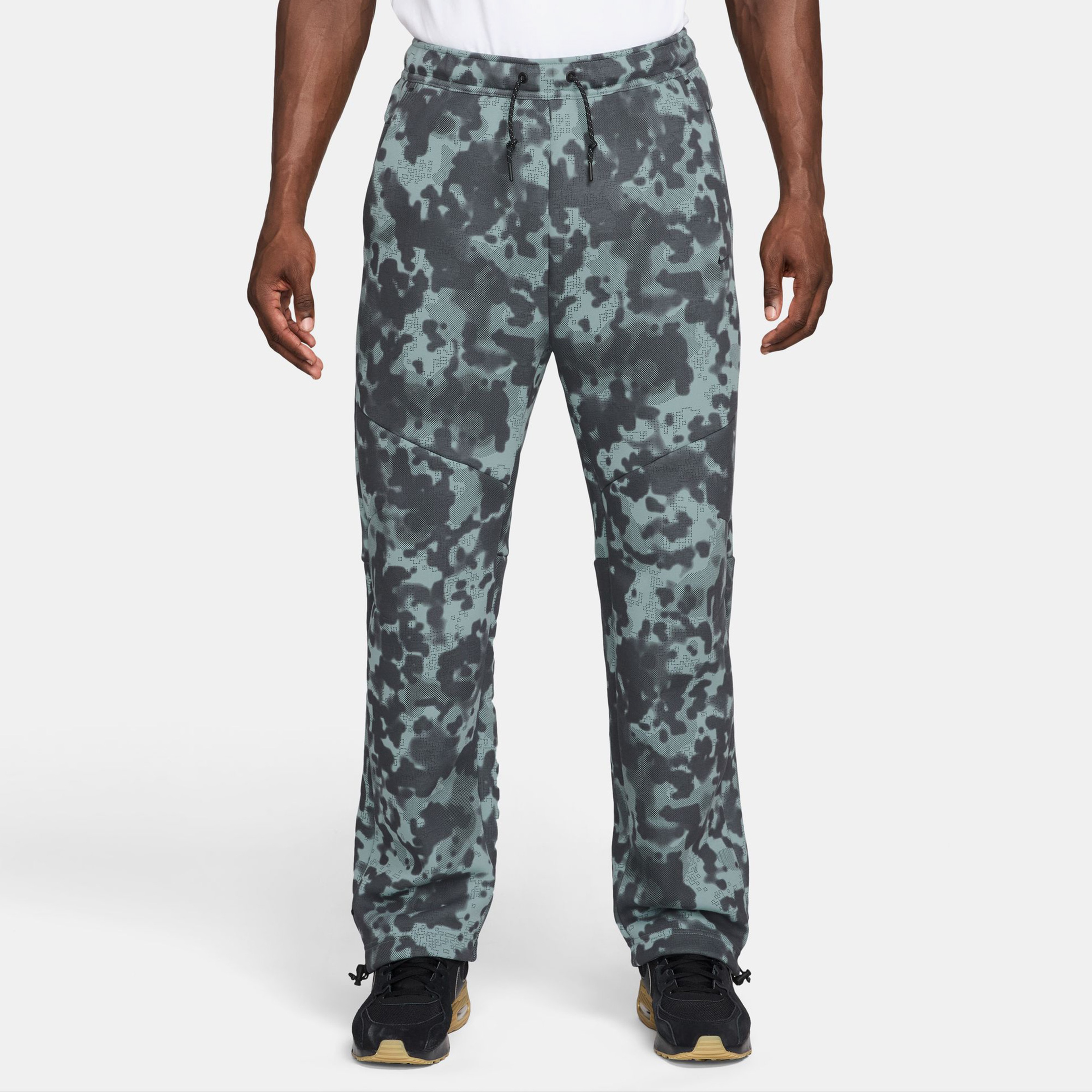 Nike Tech Fleece Açık Paçalı Kamuflaj Desenli Erkek Haki Eşofman Altı