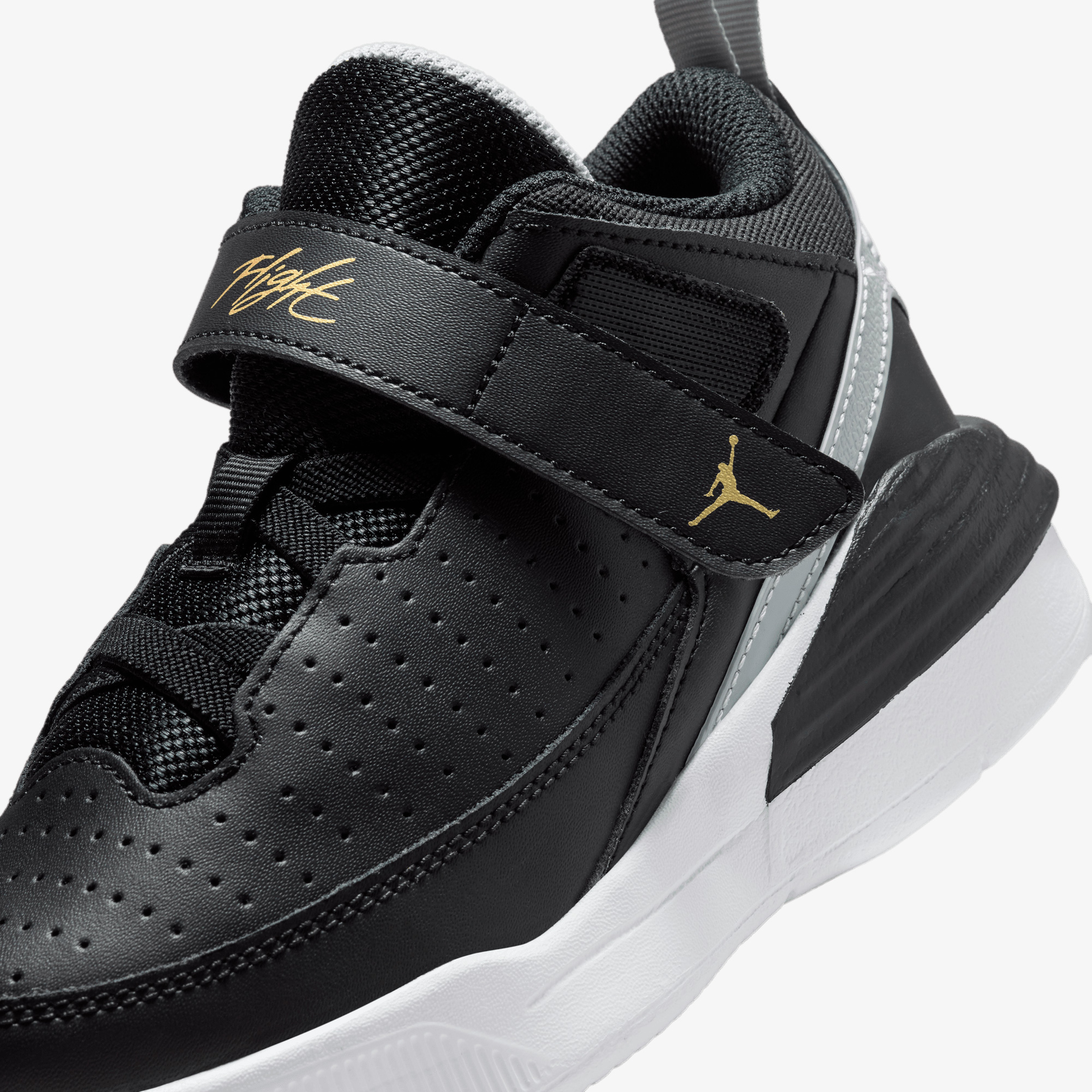 Jordan Max Aura 5 Çocuk Siyah Spor Ayakkabı