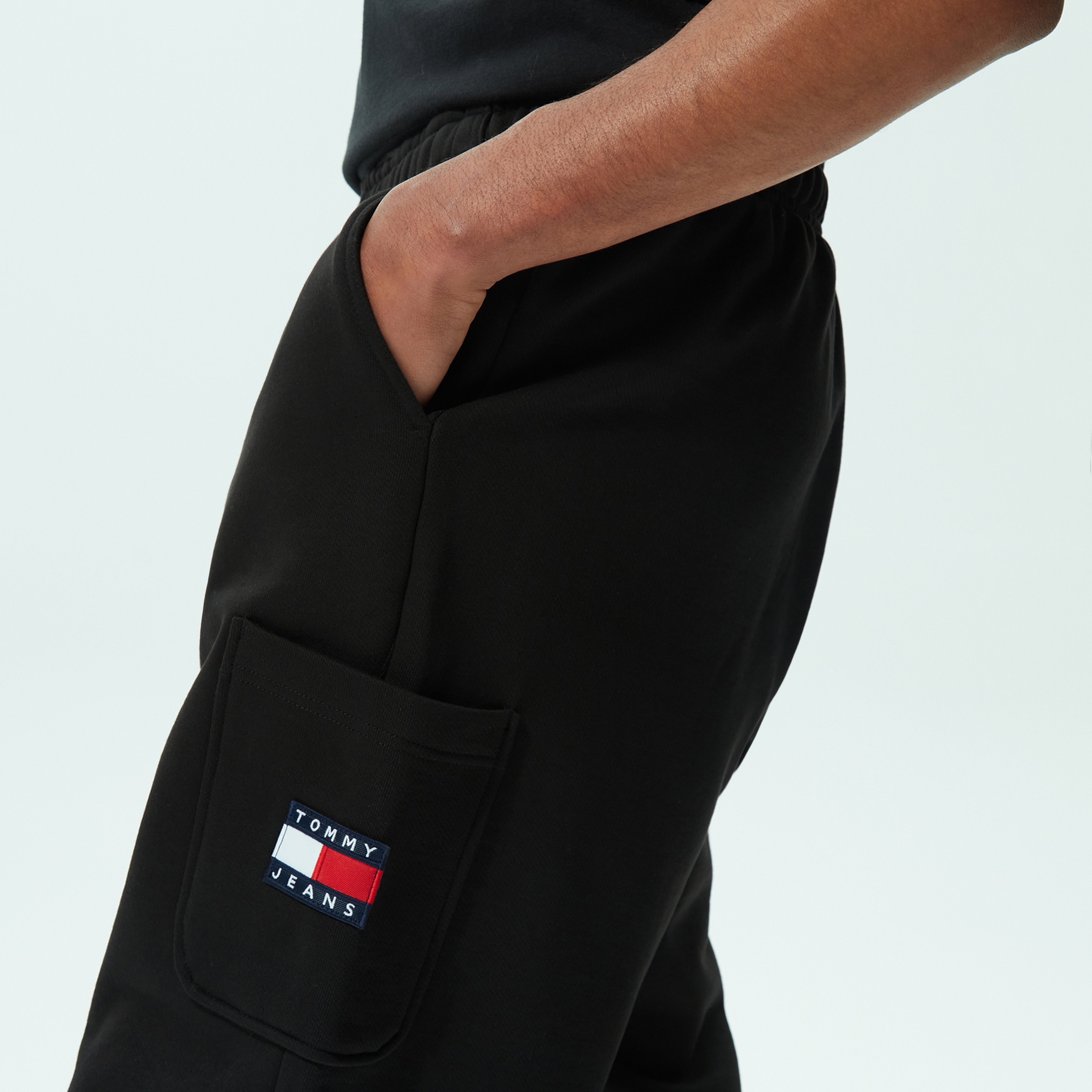 Tommy Jeans Badge Cargo Jog Erkek Siyah Eşofman Altı