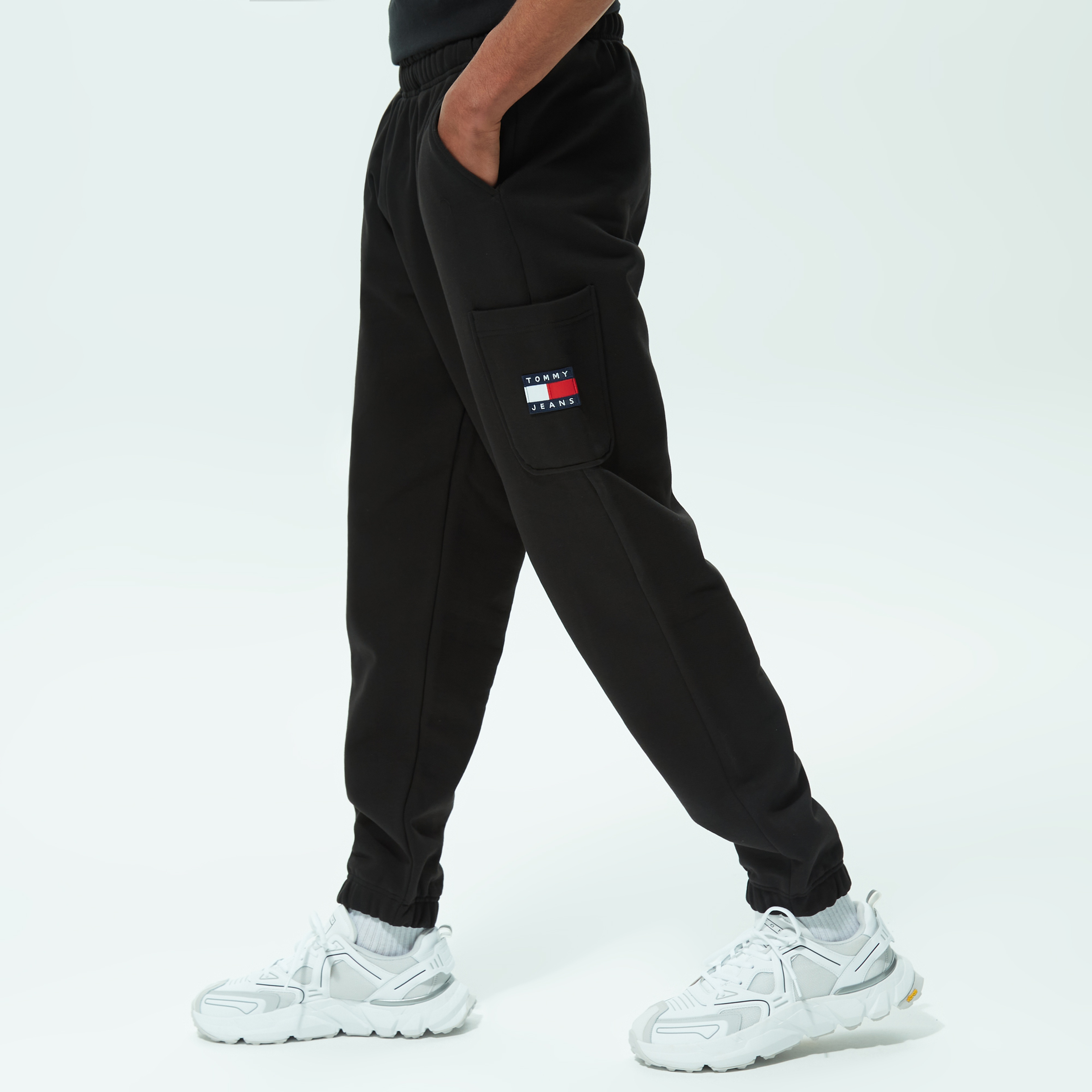 Tommy Jeans Badge Cargo Jog Erkek Siyah Eşofman Altı
