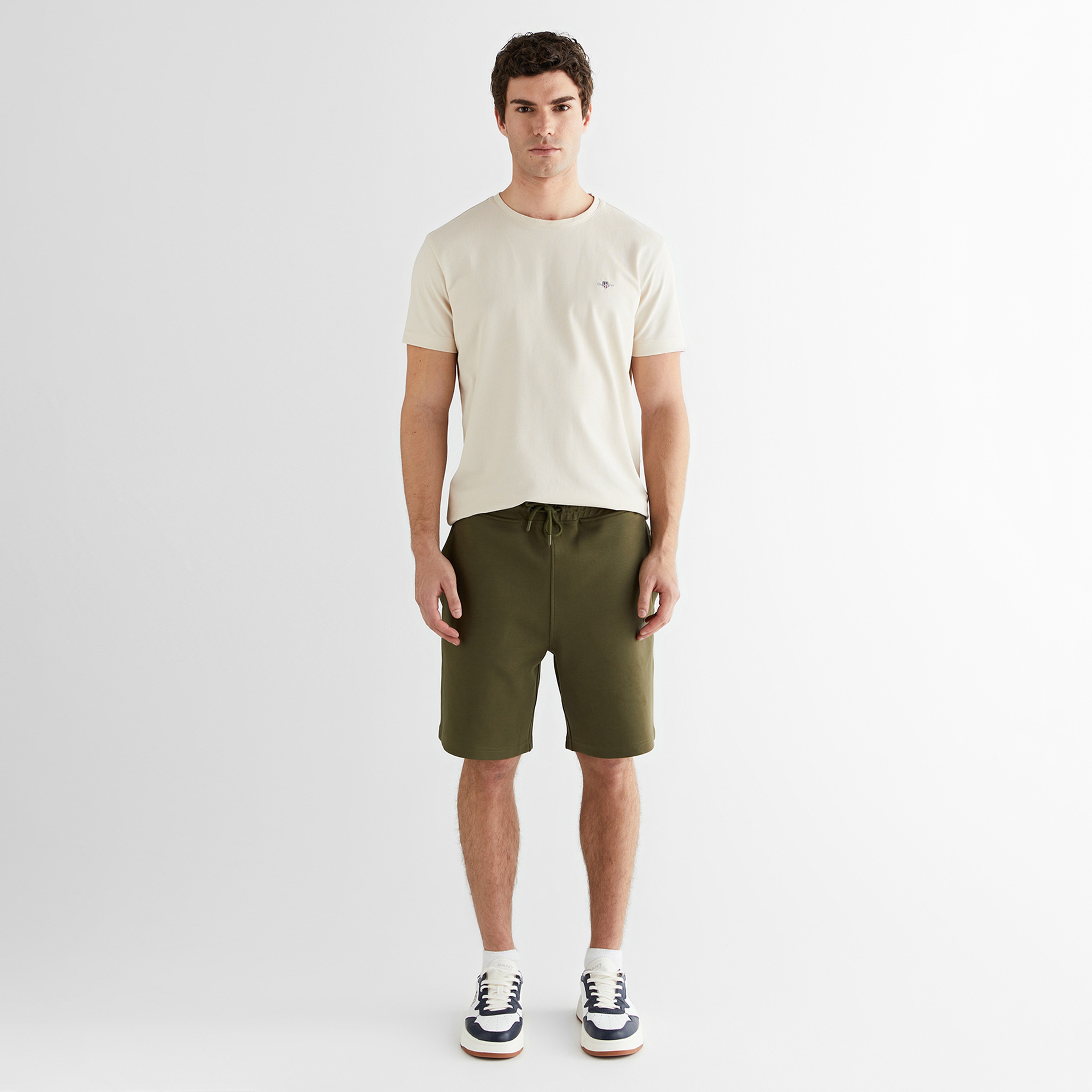 GANT Erkek Yeşil Regular Fit Logolu Şort