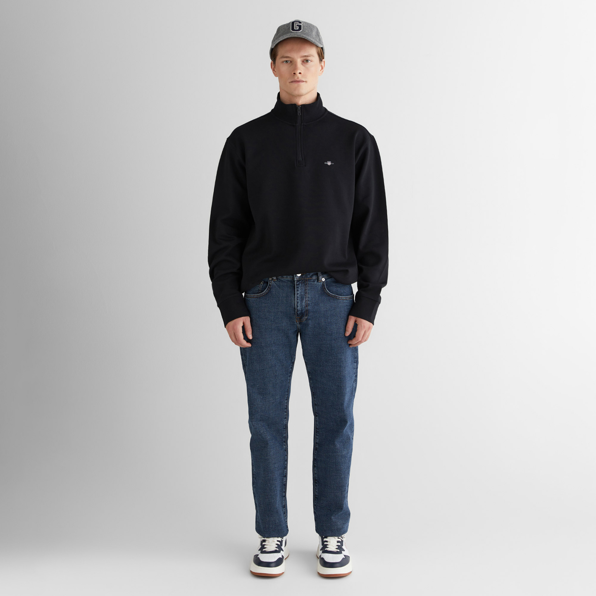 GANT Erkek Siyah Relaxed Fit Yarım Fermuarlı Sweatshirt
