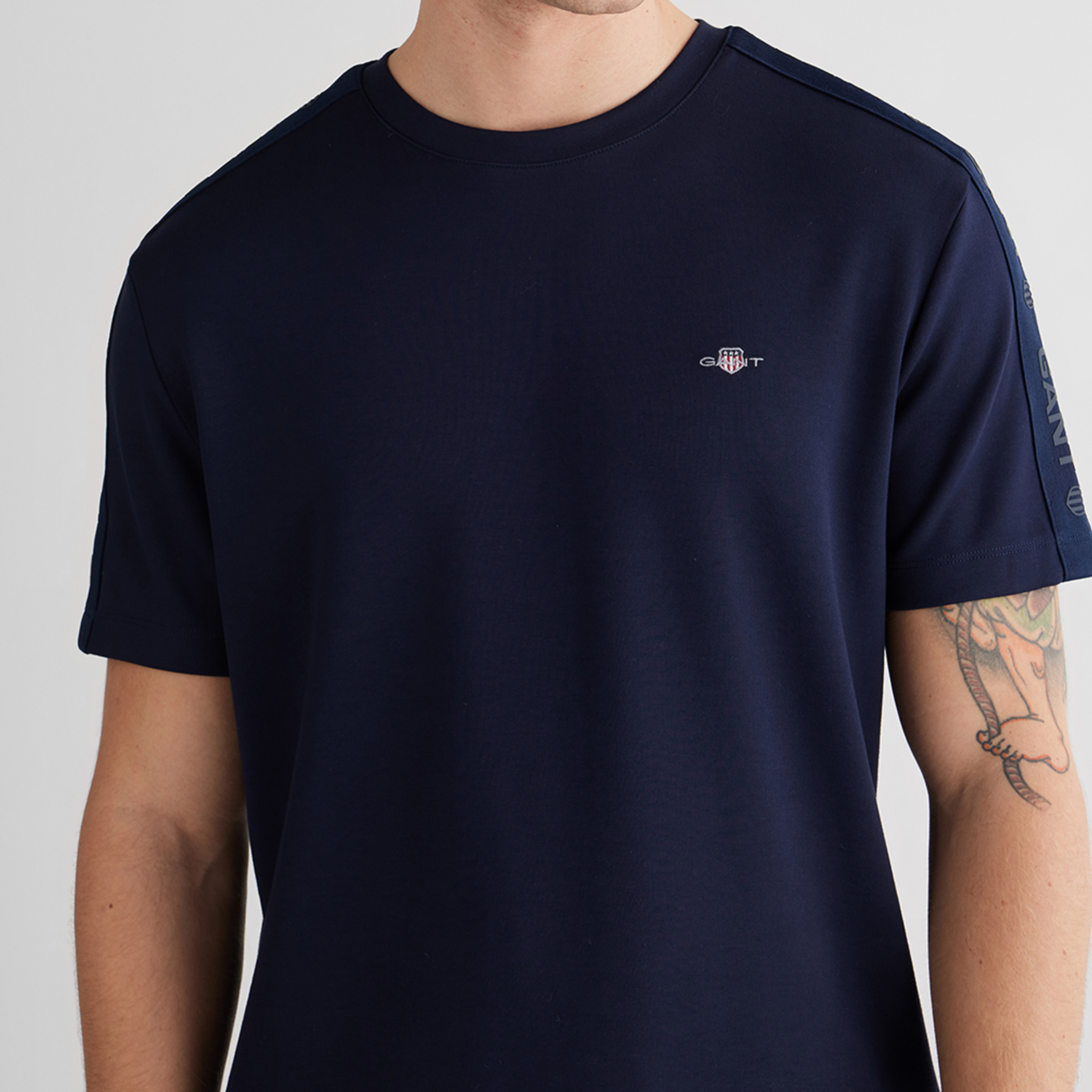 GANT Erkek Lacivert Regular Fit T-Shirt