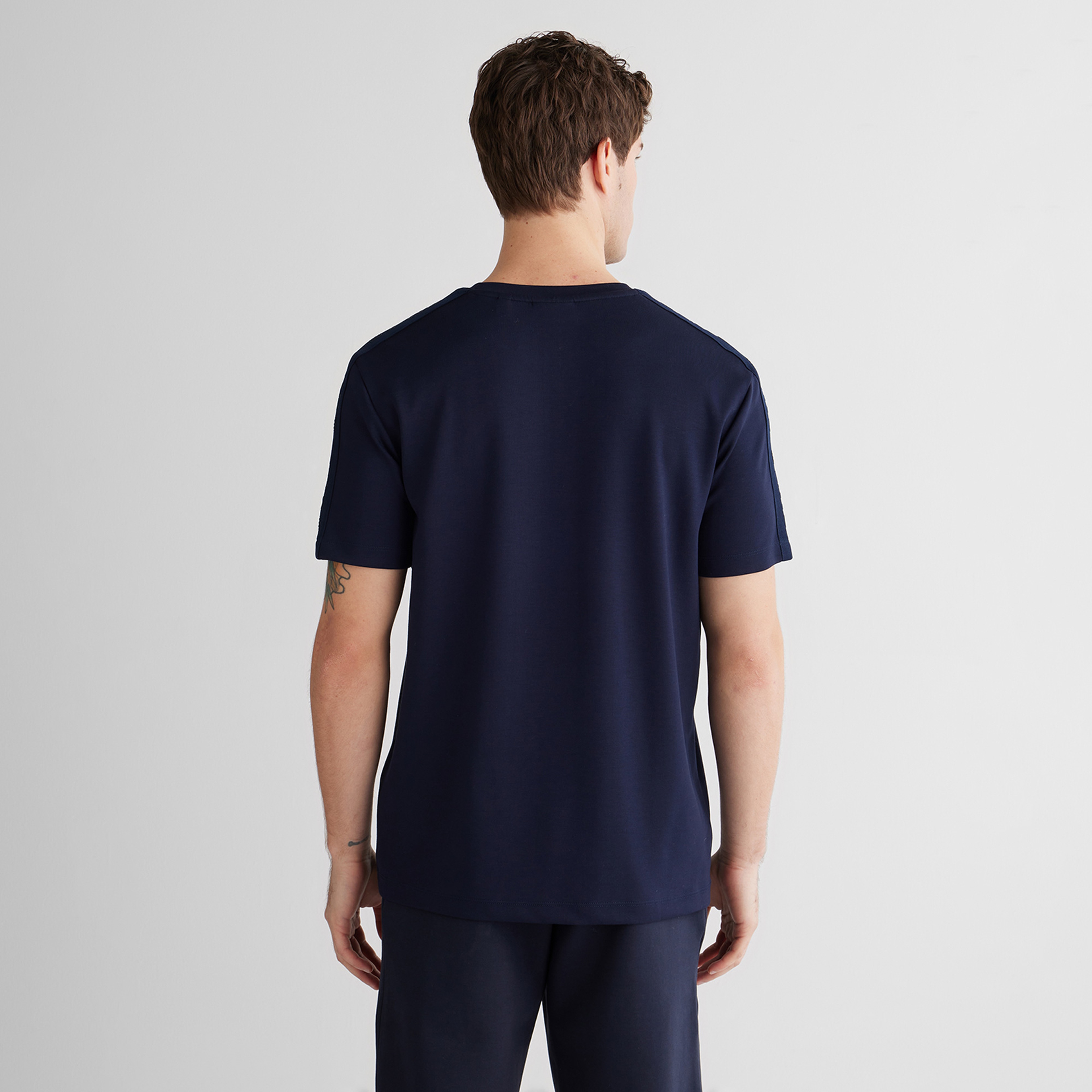GANT Erkek Lacivert Regular Fit T-Shirt