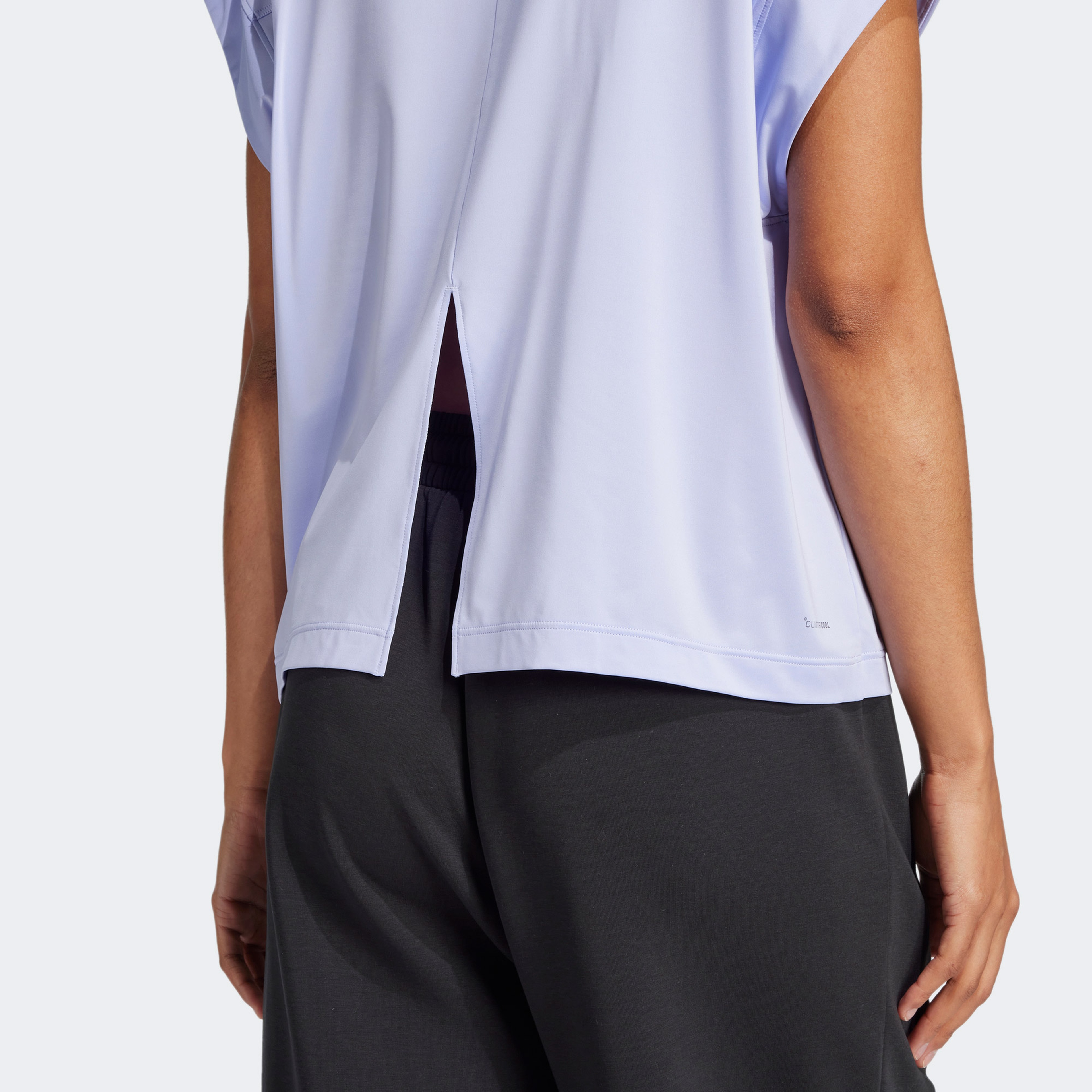 adidas Yoga Kadın Mor T-Shirt