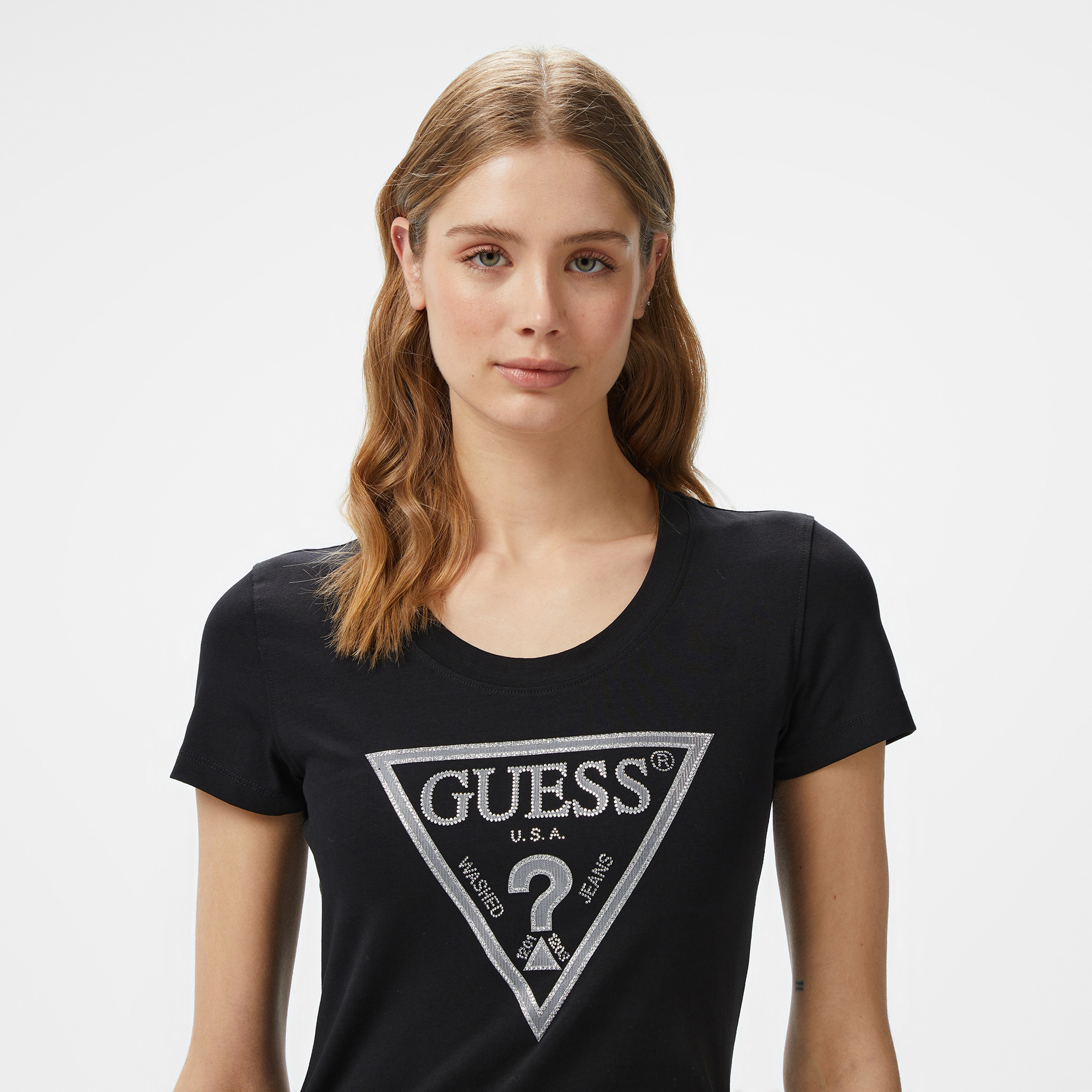 Guess Shiny Triangle Mid Organic Stretch 180 Kadın Siyah T-Shirt