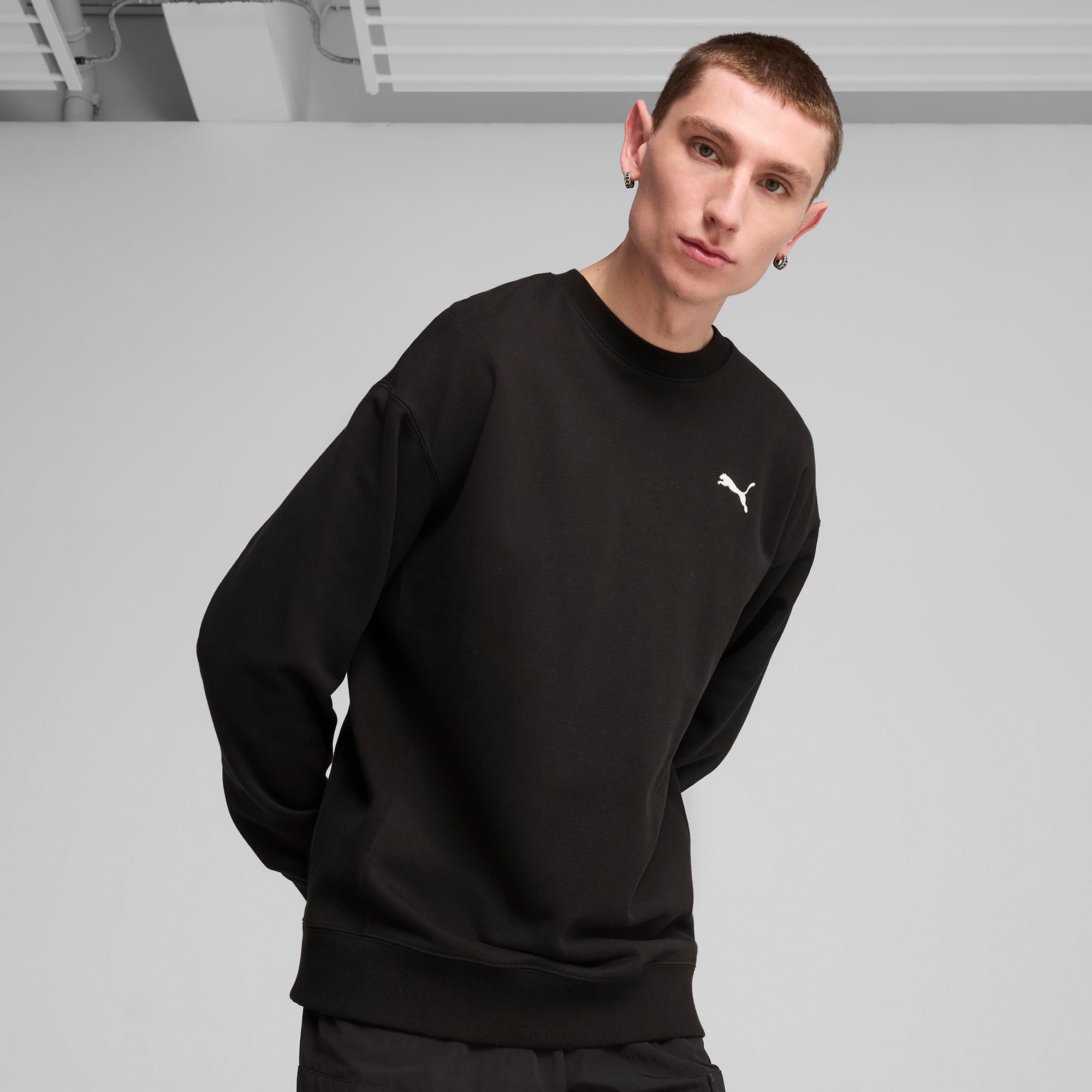 Puma Wardrobe Essential Relaxed Crew Erkek Siyah Sweatshirt