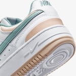 Nike  Gamma Force Kadın Beyaz Spor Ayakkabı