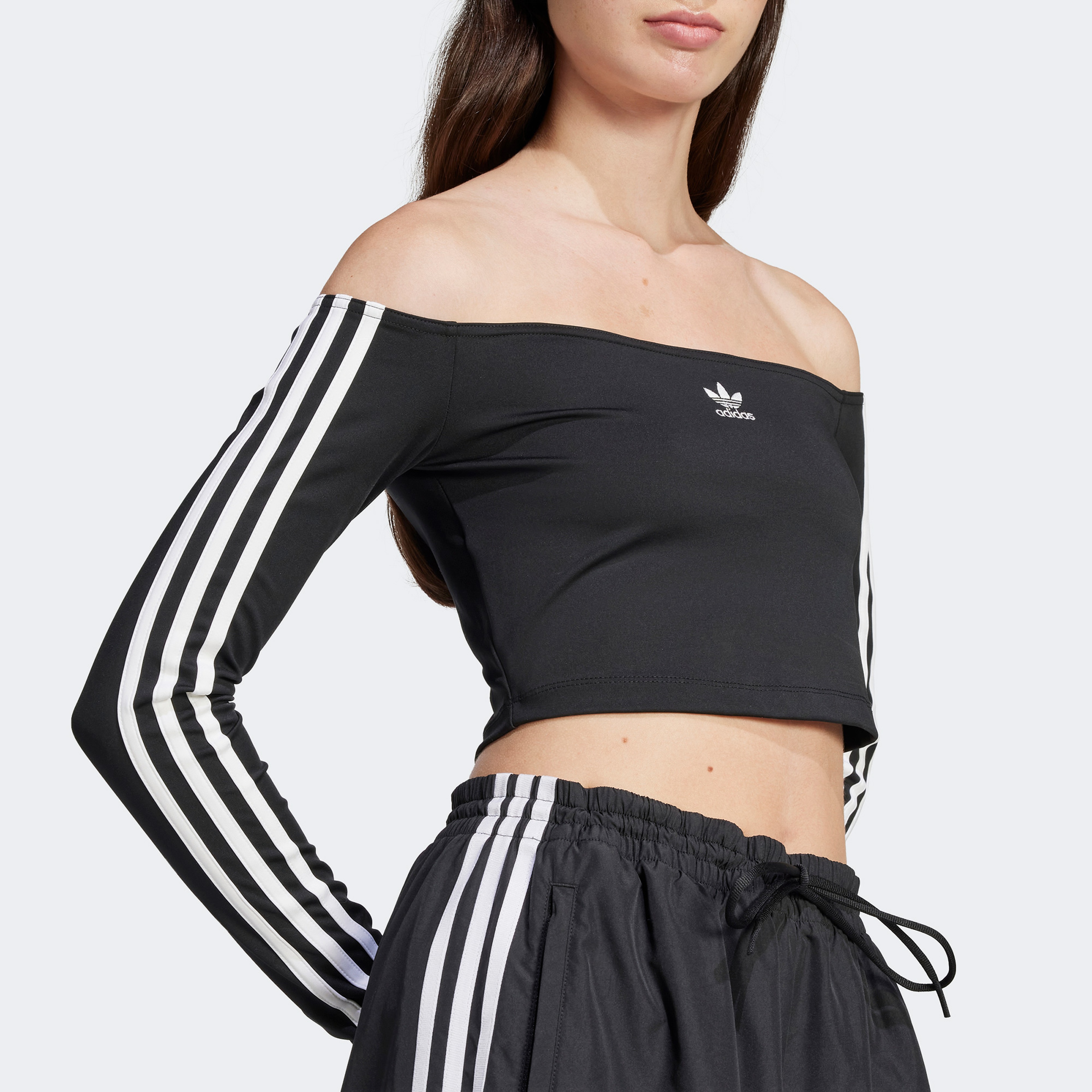 adidas Adicolor Offshoulder Kadın Siyah T-Shirt