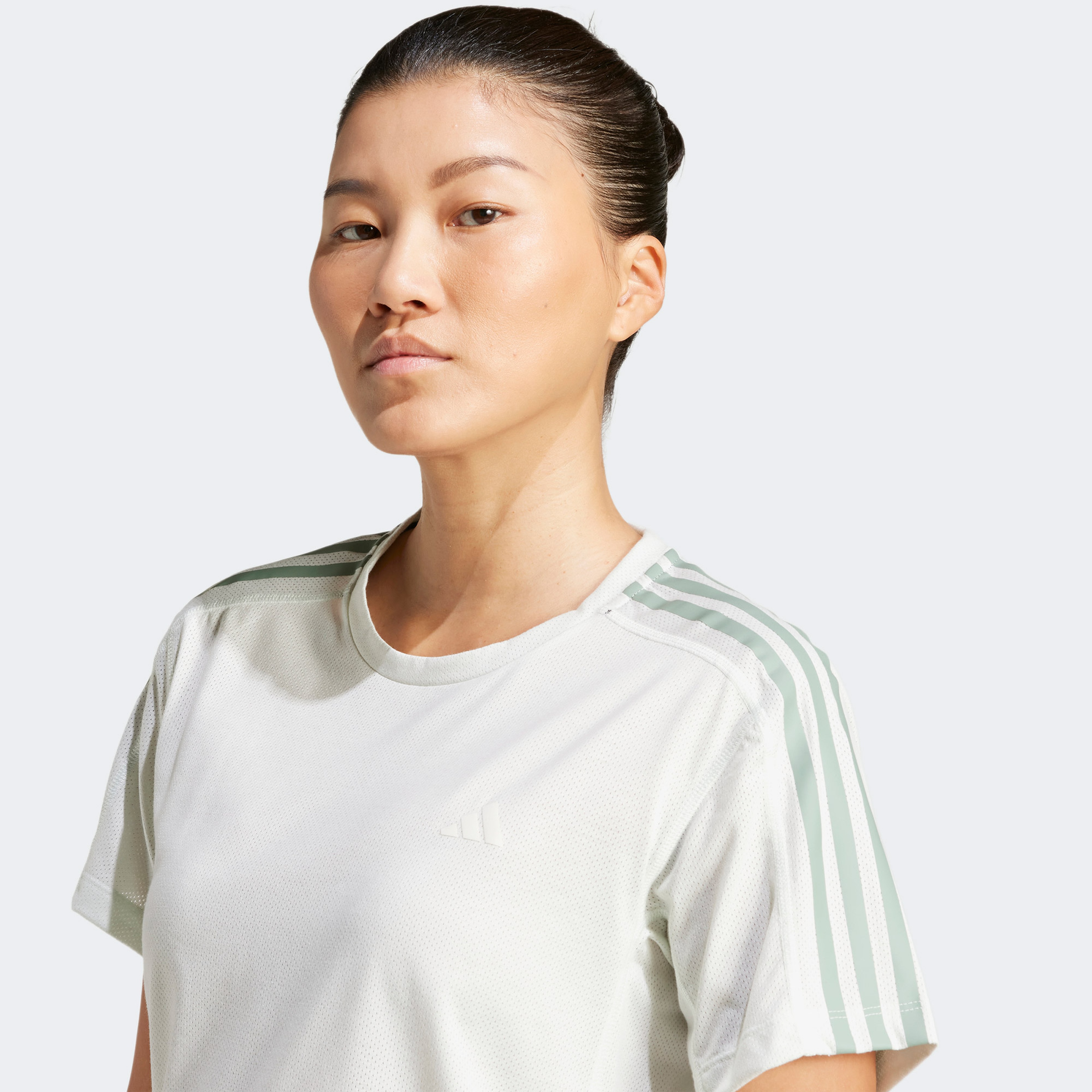 adidas Own the Run 3-Stripes Kadın Yeşil T-Shirt