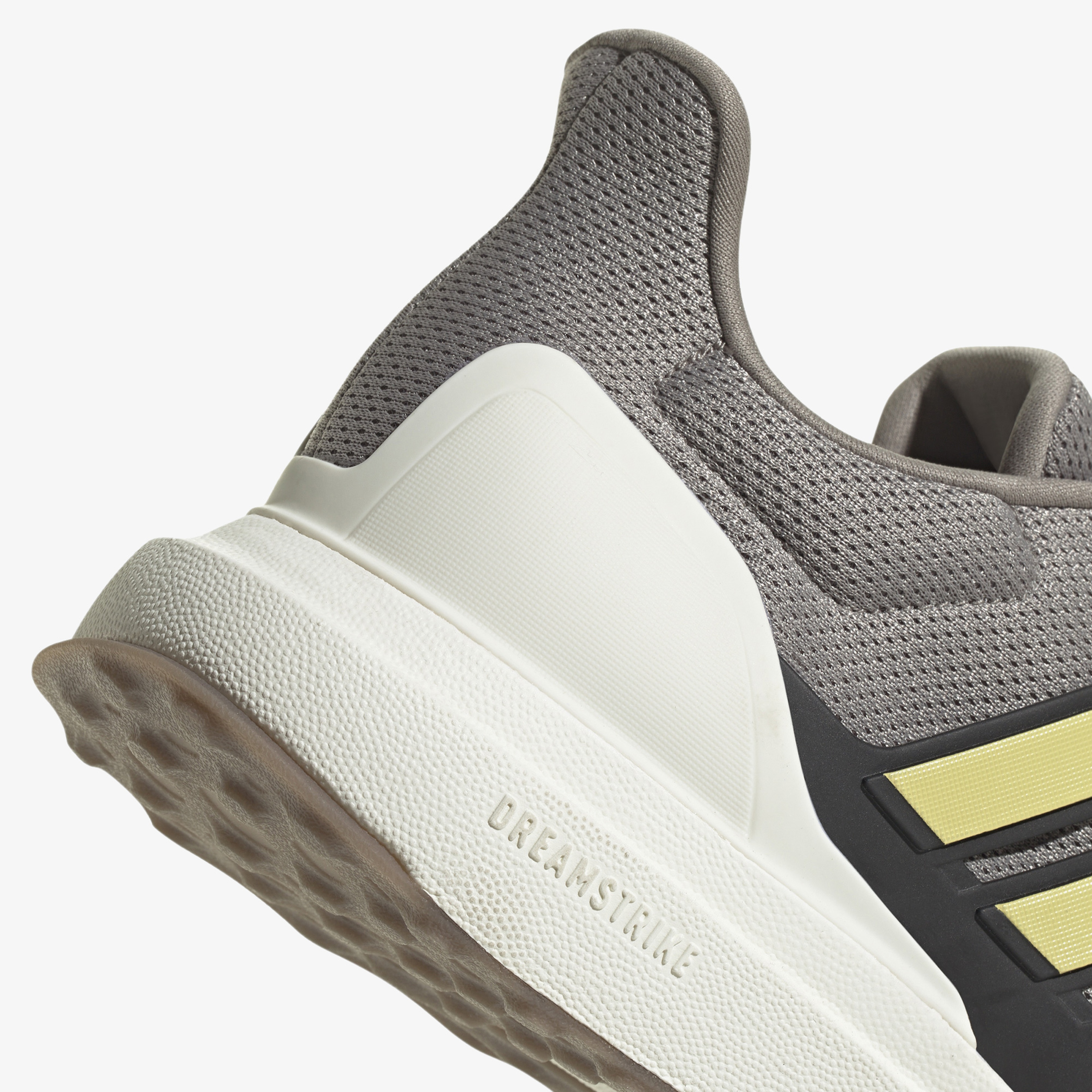 adidas Ultradream Erkek Bej Koşu Ayakkabısı