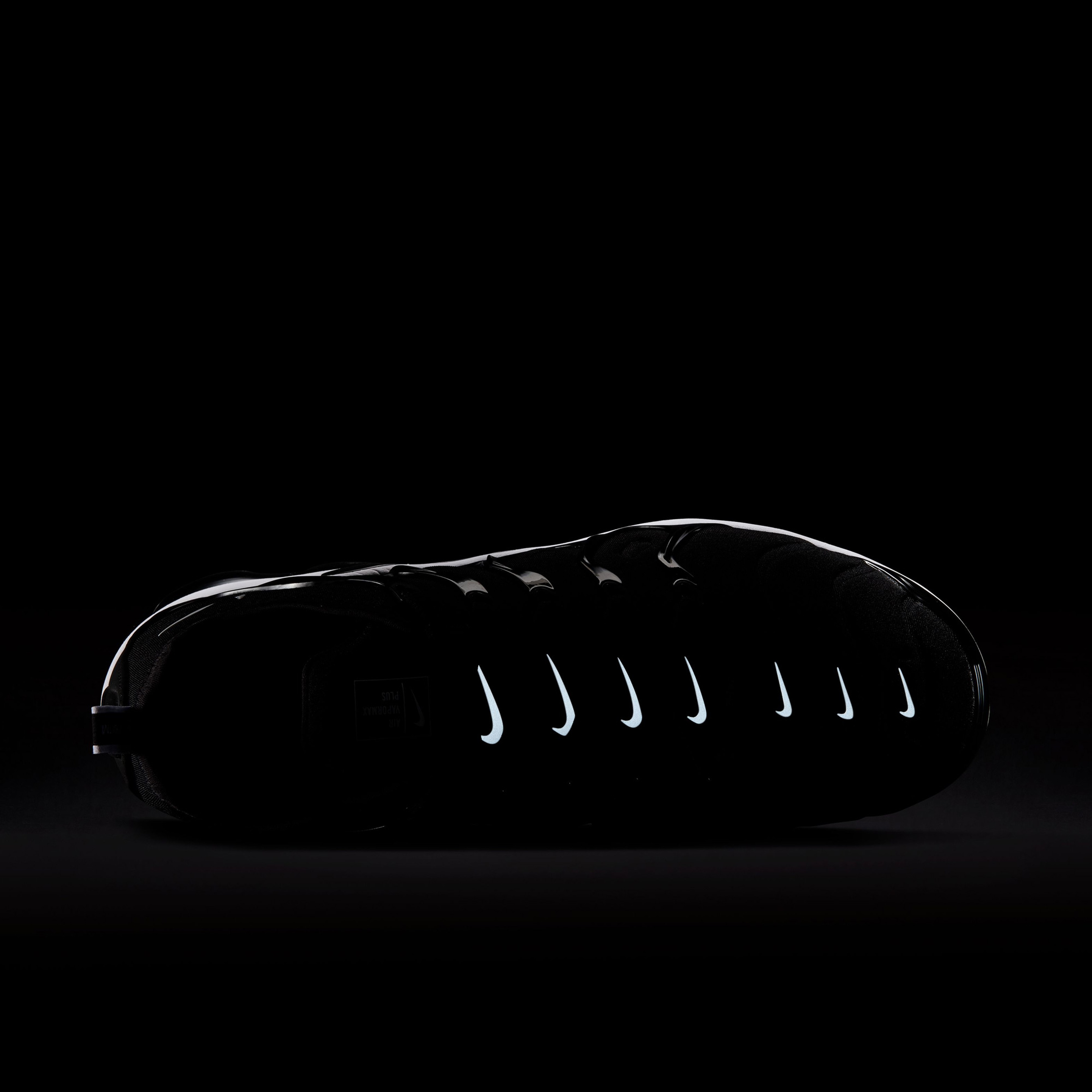 Nike Air VaporMax Plus Erkek Siyah Spor Ayakkabı