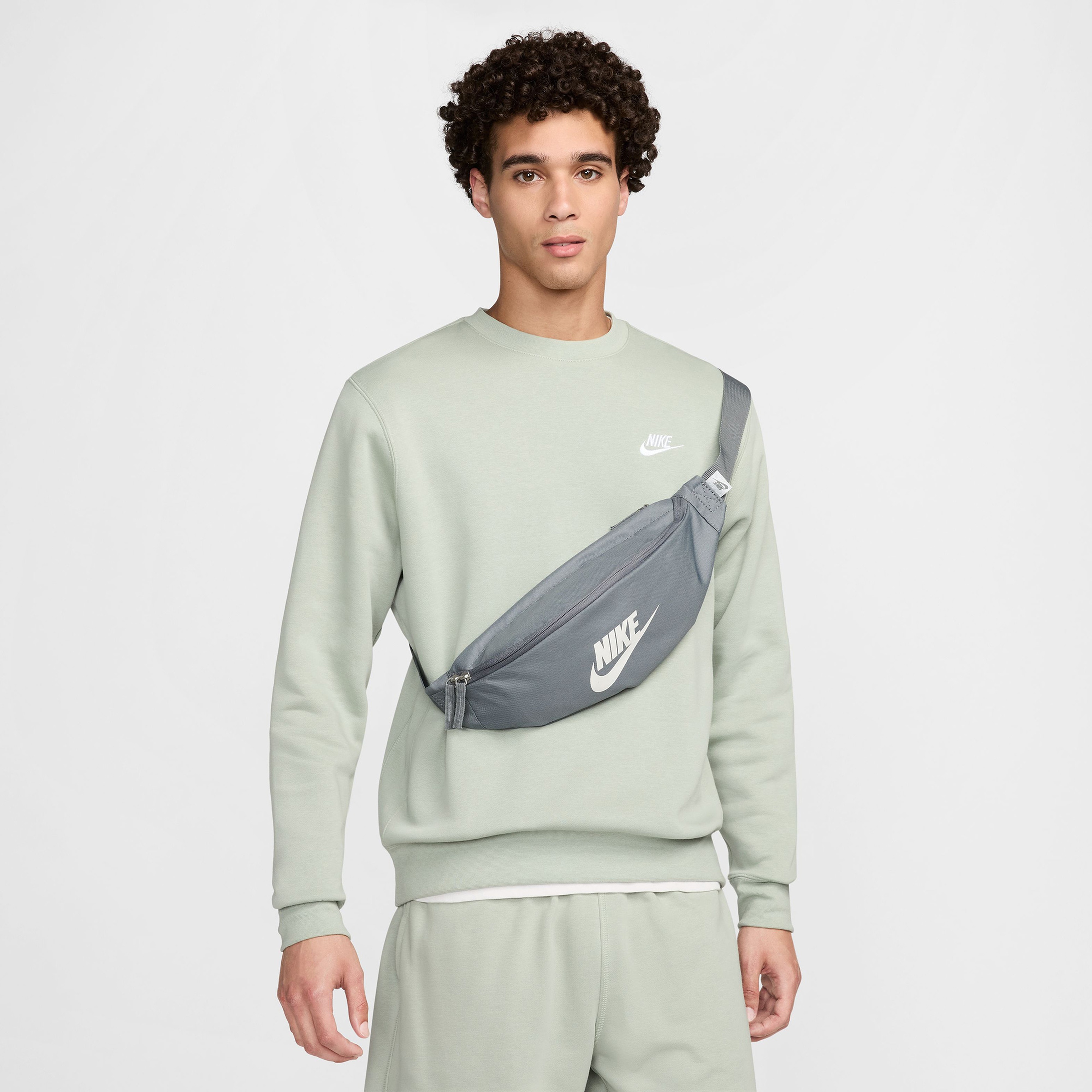 Nike Heritage Unisex Gri Bel Çantası