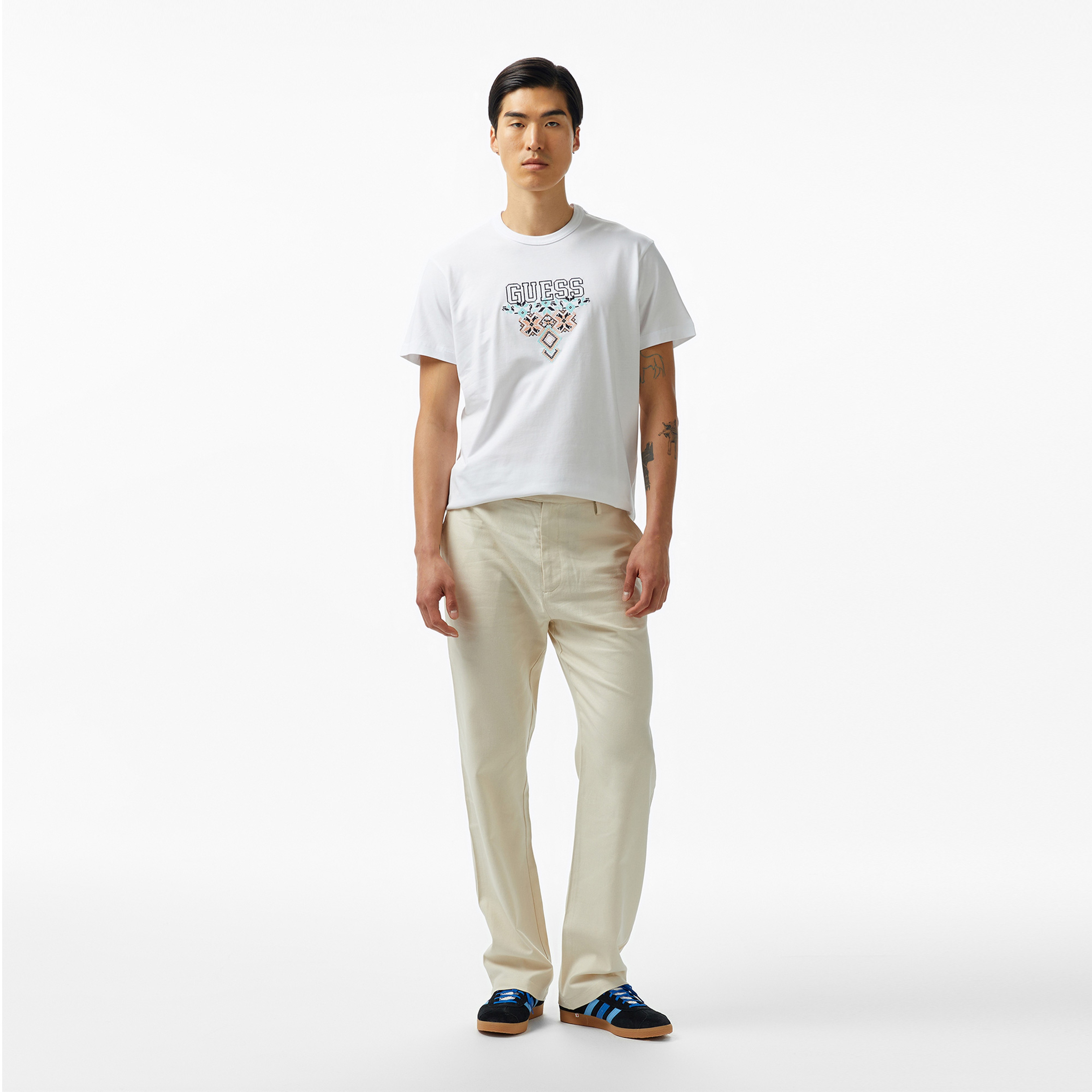 Guess Triangle Mid Organic Heavy 205 Erkek Beyaz T-Shirt