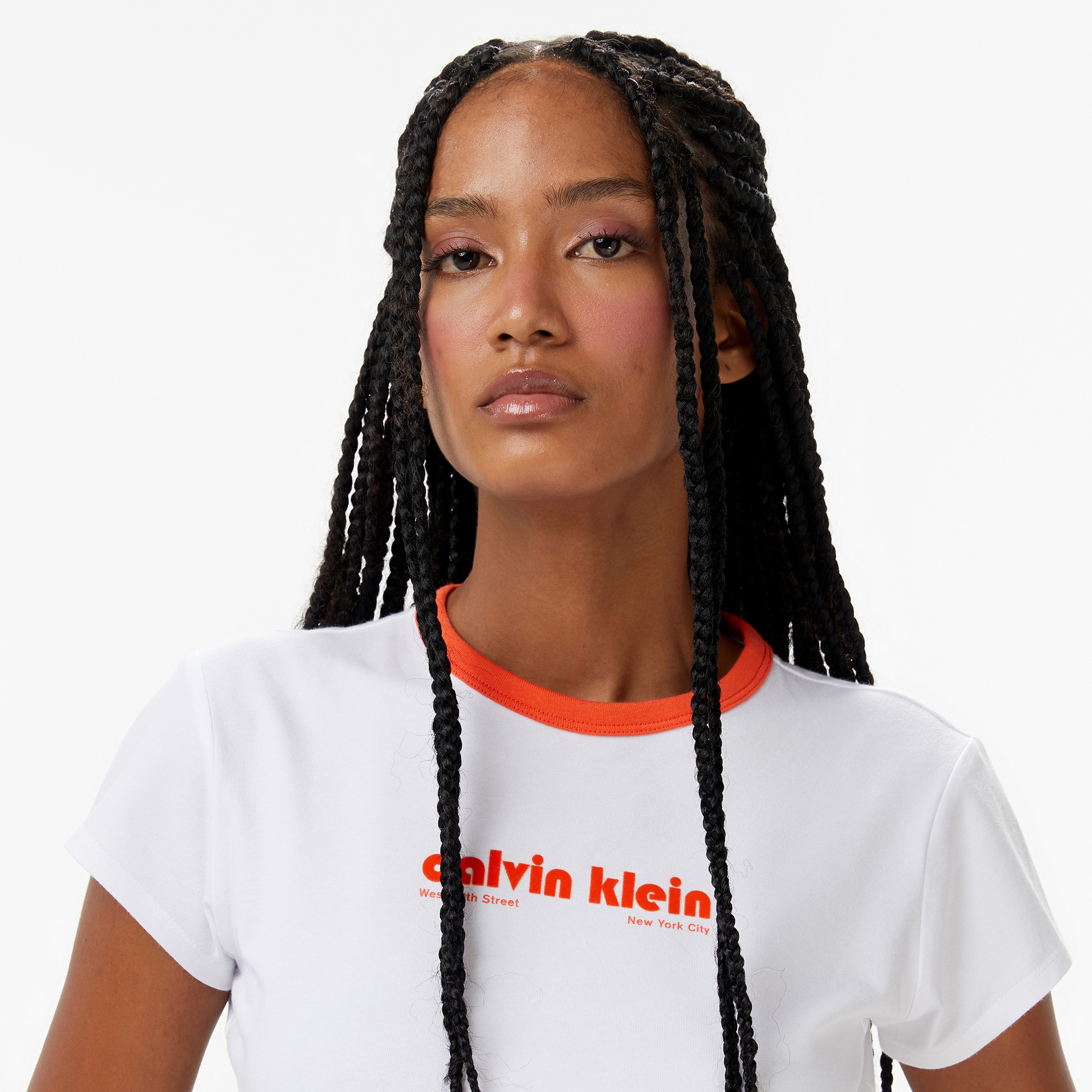 Calvin Klein Retro Logo Graphic Kadın Beyaz T-Shirt