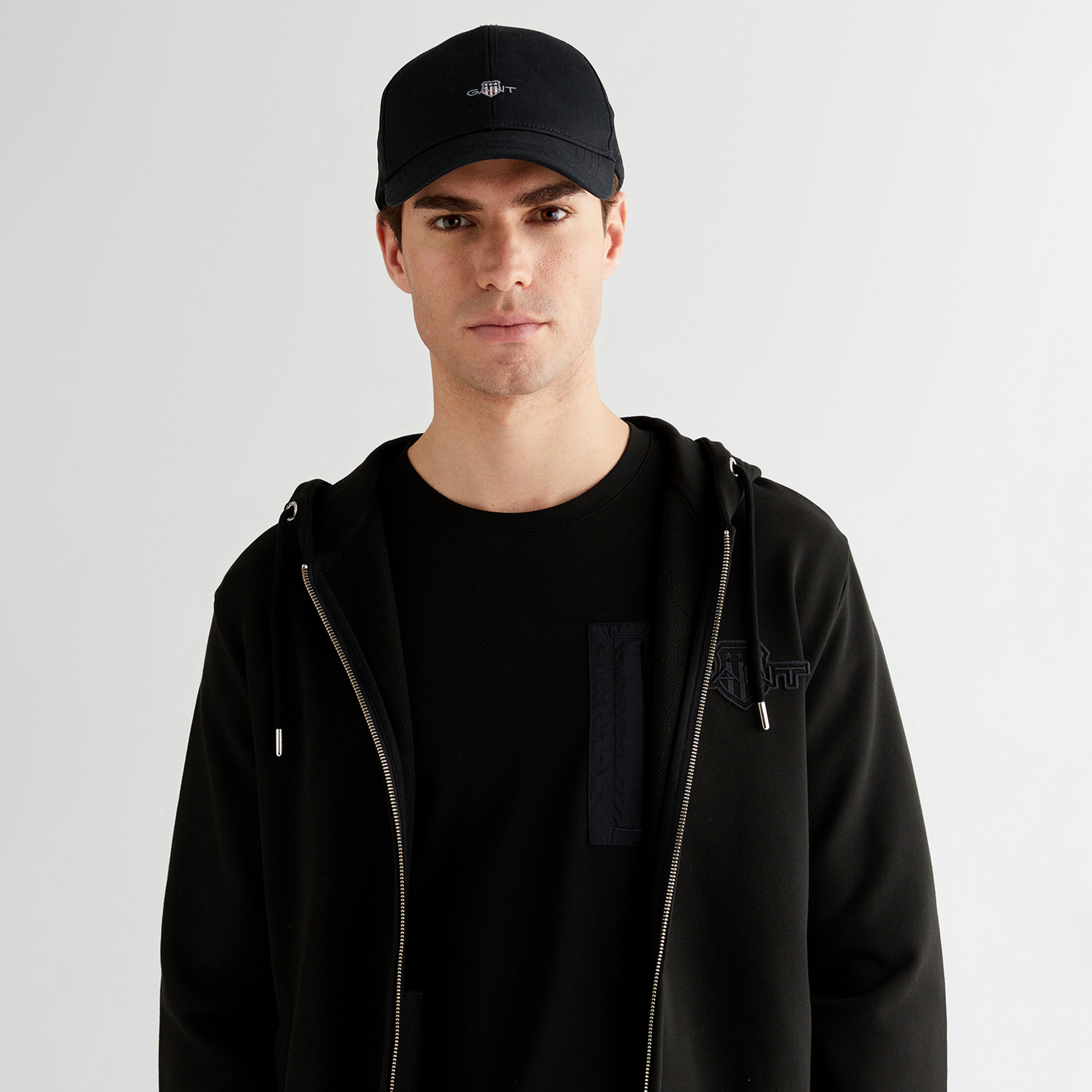 GANT Erkek Siyah Regular Fit Kapüşonlu Fermuarlı Sweatshirt