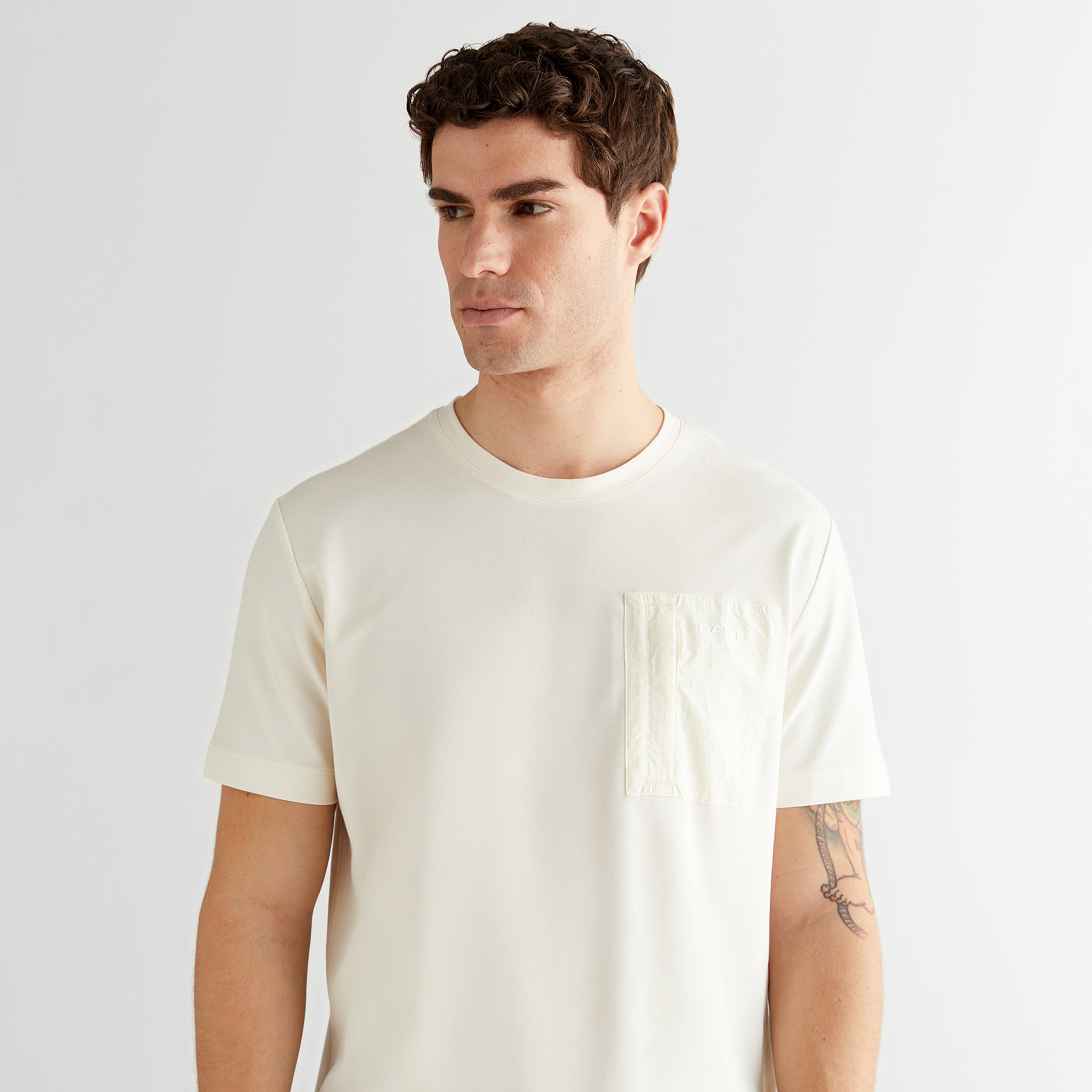 GANT Erkek Krem Regular Fit Bisiklet Yaka T-Shirt