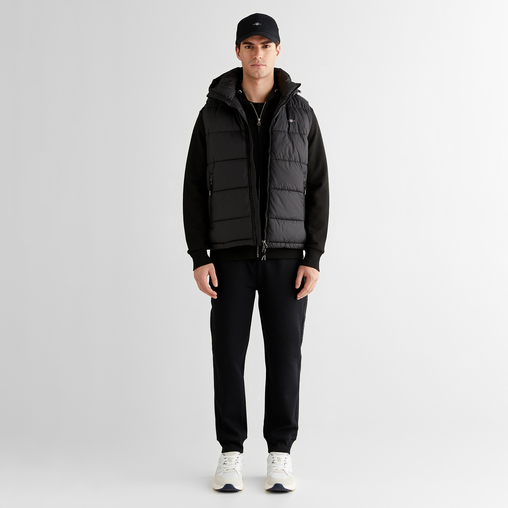 GANT Erkek Siyah Regular Fit Fermuarlı Yelek