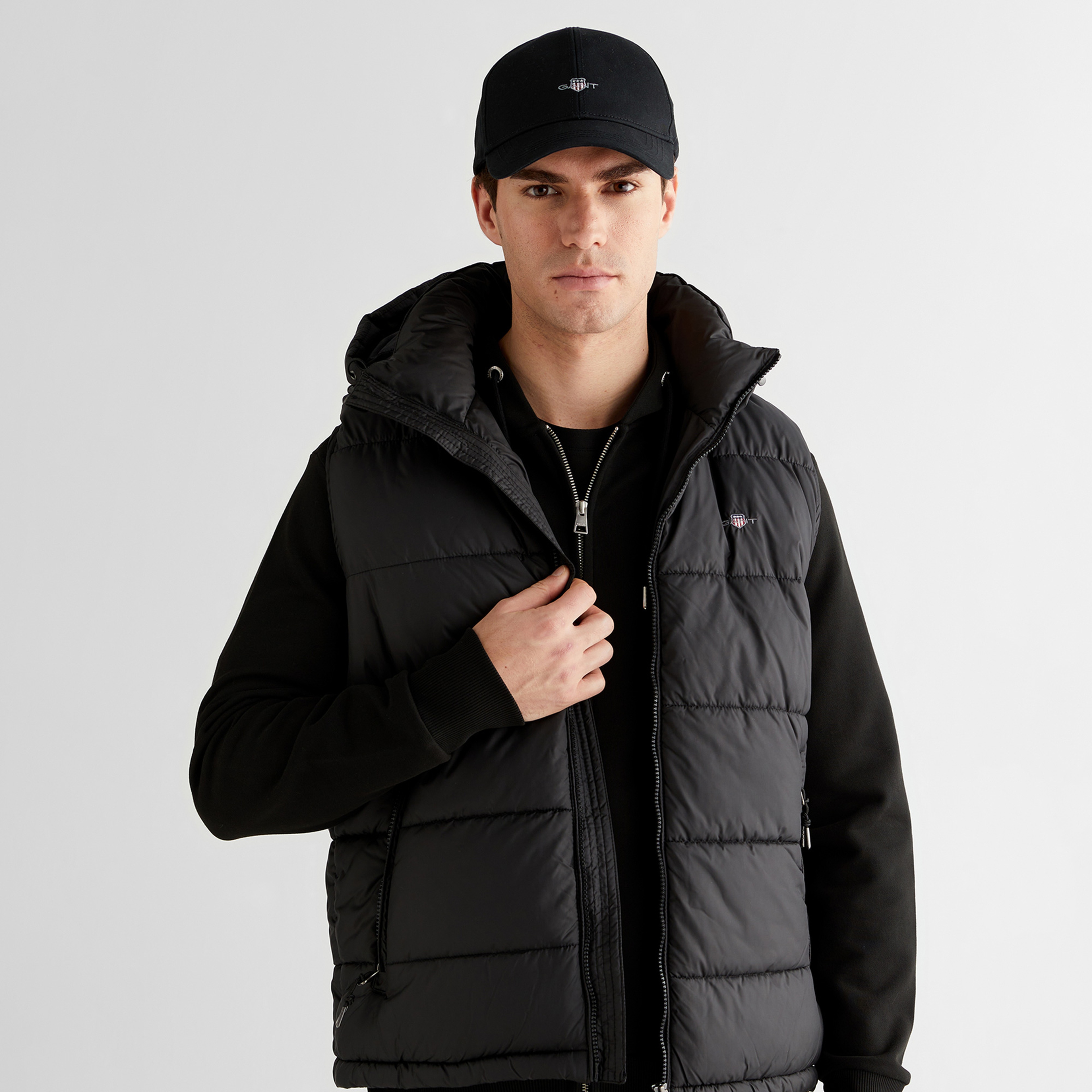 GANT Erkek Siyah Regular Fit Fermuarlı Yelek