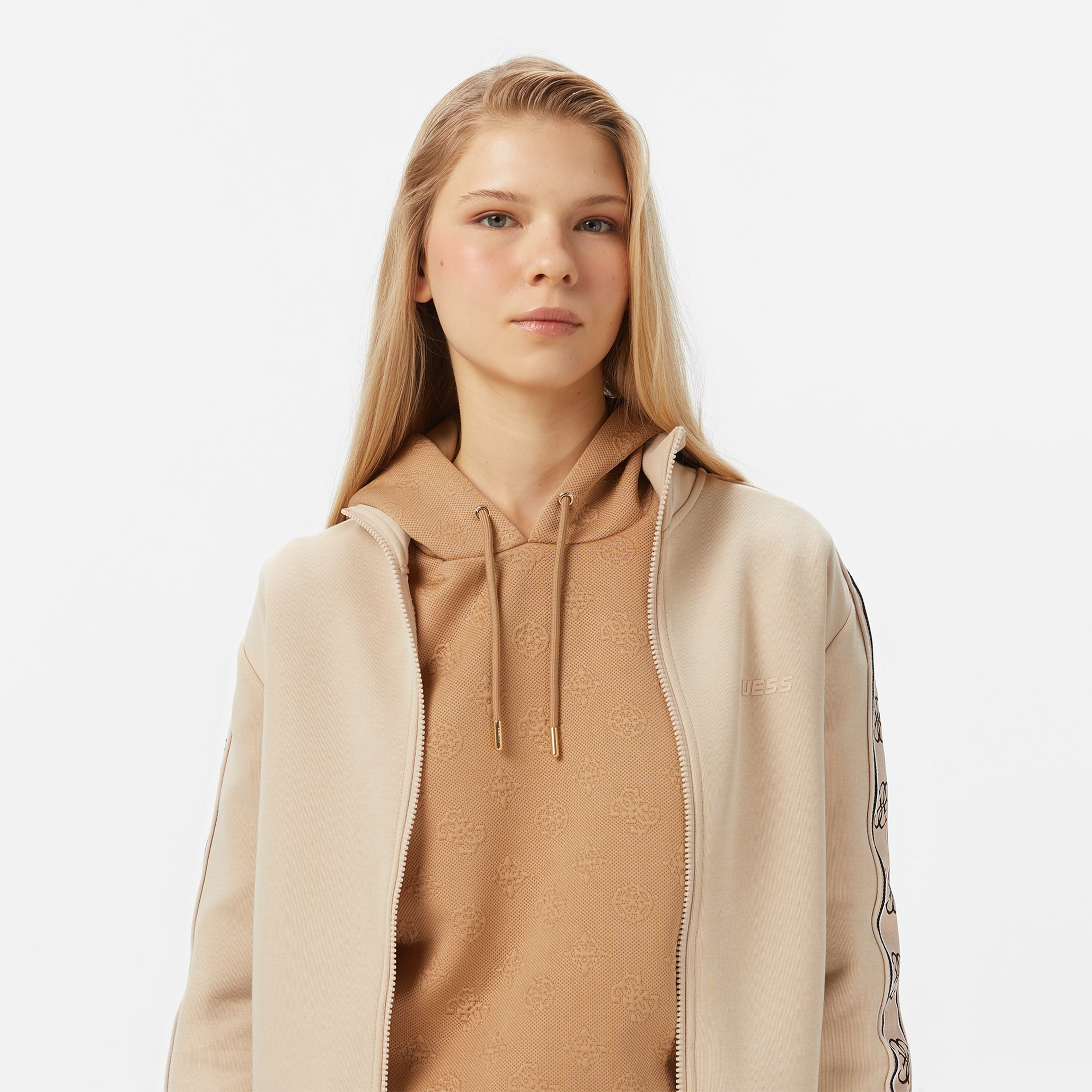 Guess Britney Kadın Bej Sweatshirt