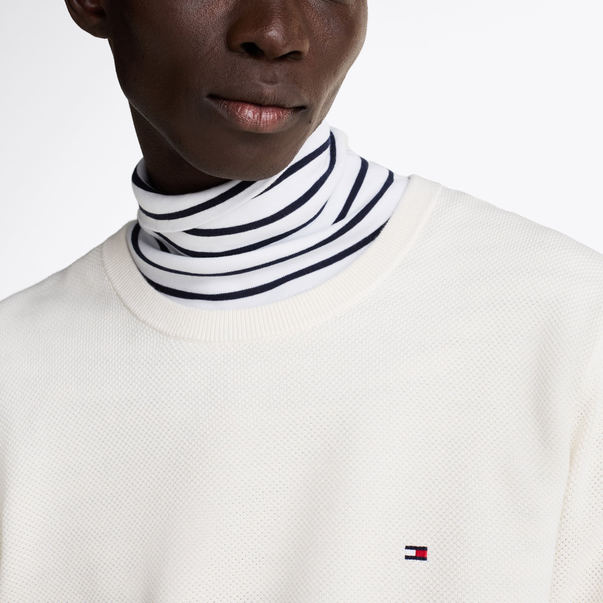 Tommy Hilfiger Essential Structure Yuvarlak Yaka Erkek Beyaz Kazak