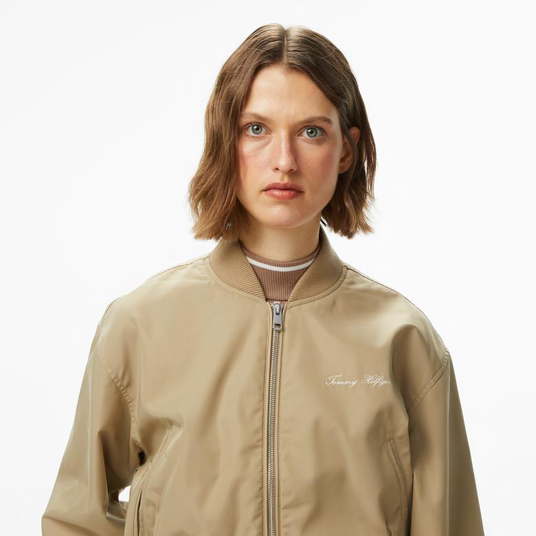Tommy Hilfiger Nylon Regular Cropped Kadın Bej Bomber Ceket