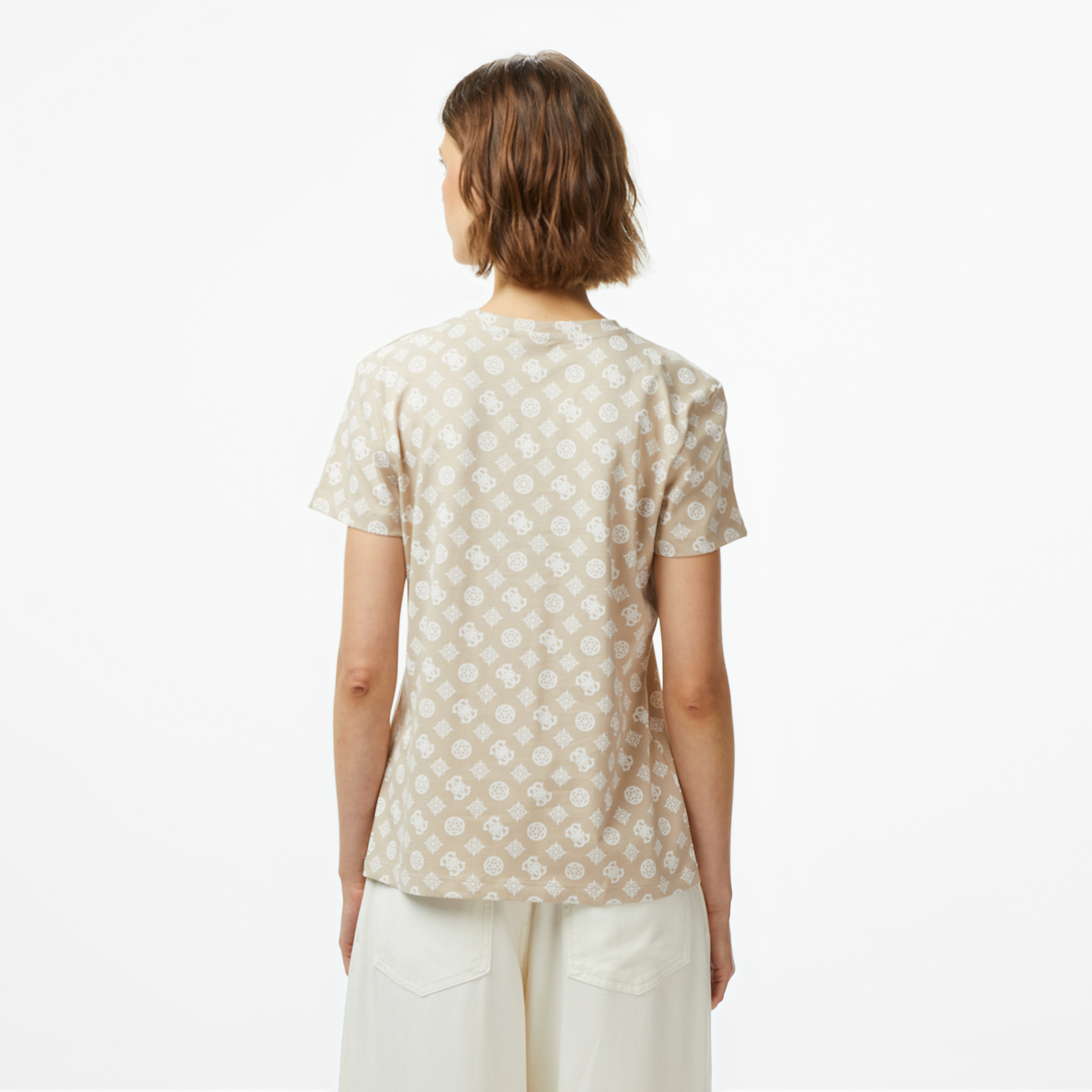 Guess Gloria Regular Fit Kadın Krem T-Shirt