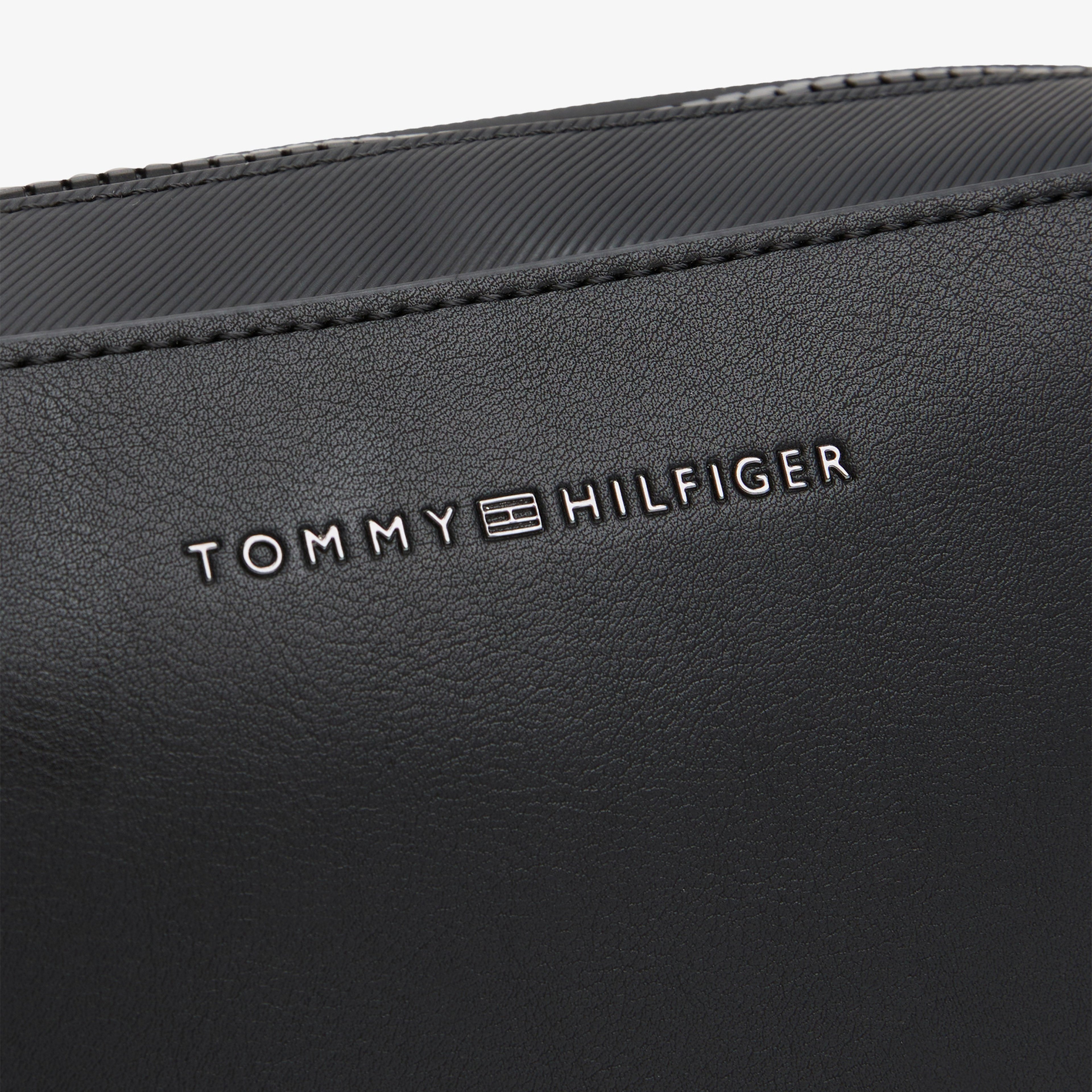 Tommy Hilfiger Foundation Erkek Siyah Tıraş Çantası