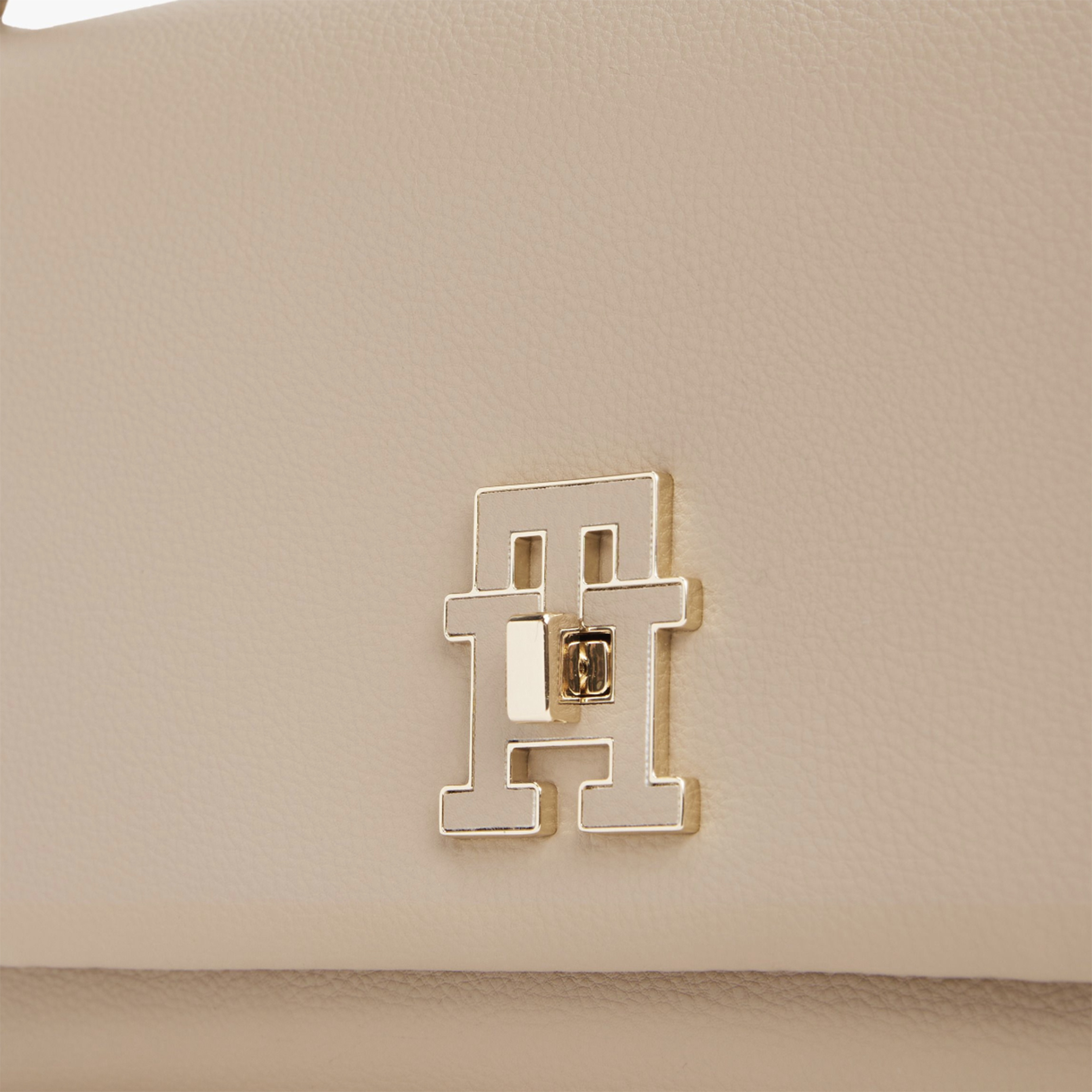 Tommy Hilfiger Modern Kadın Bej El Çantası