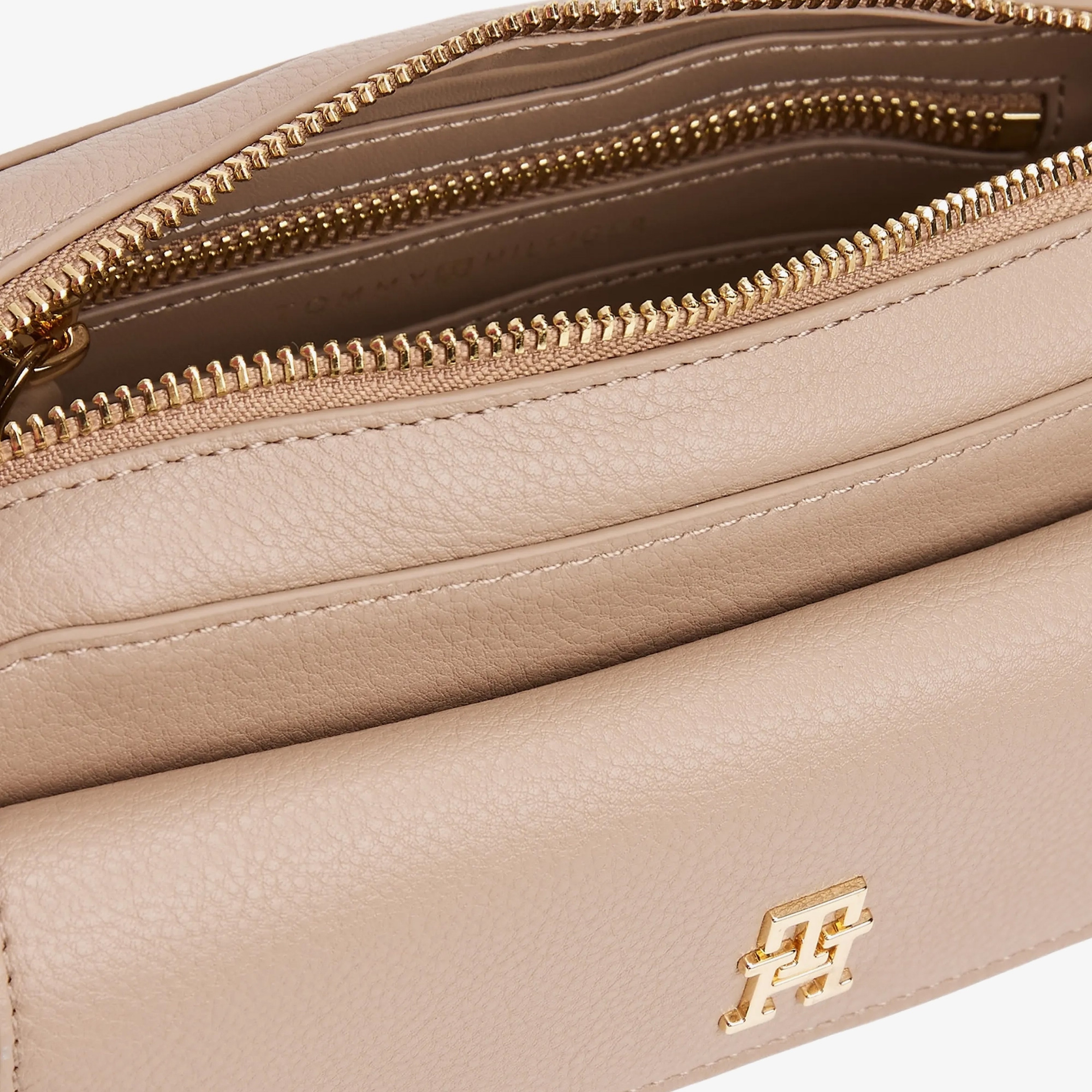 Tommy Hilfiger Distinct Kadın Bej Çapraz Çanta