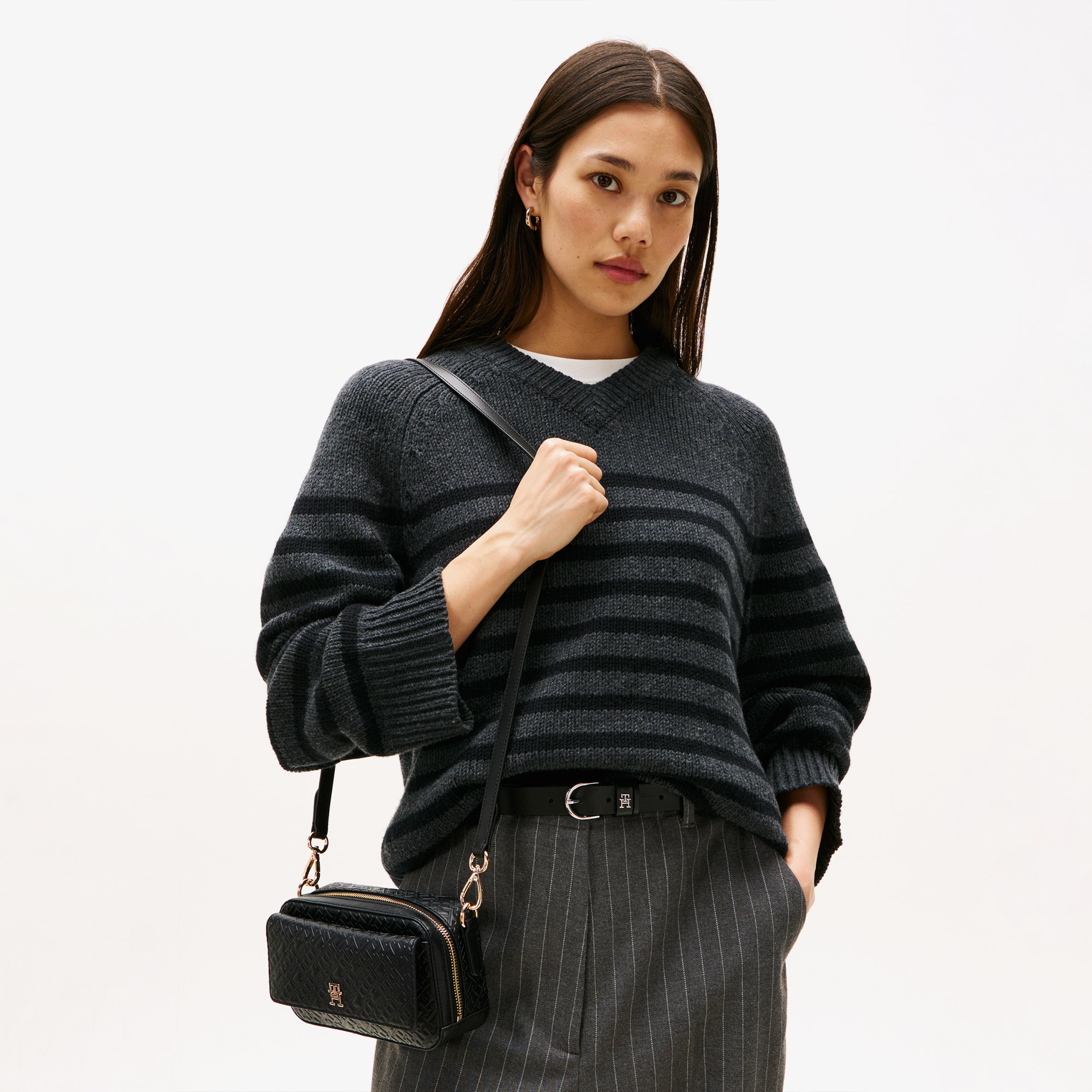 Tommy Hilfiger Icon Mono Kadın Siyah Çapraz Çanta