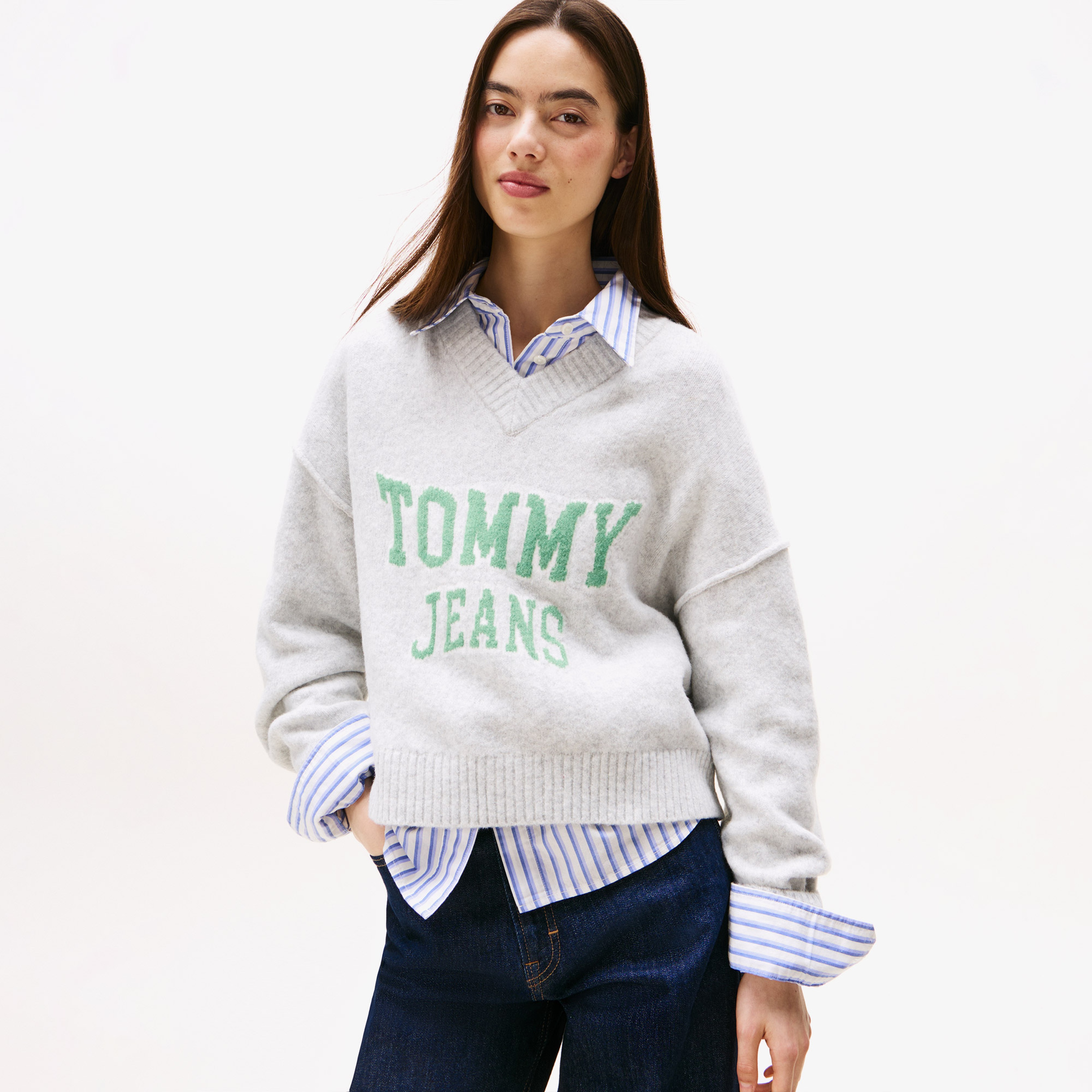 Tommy Jeans Varsity Kadın Gri Kazak