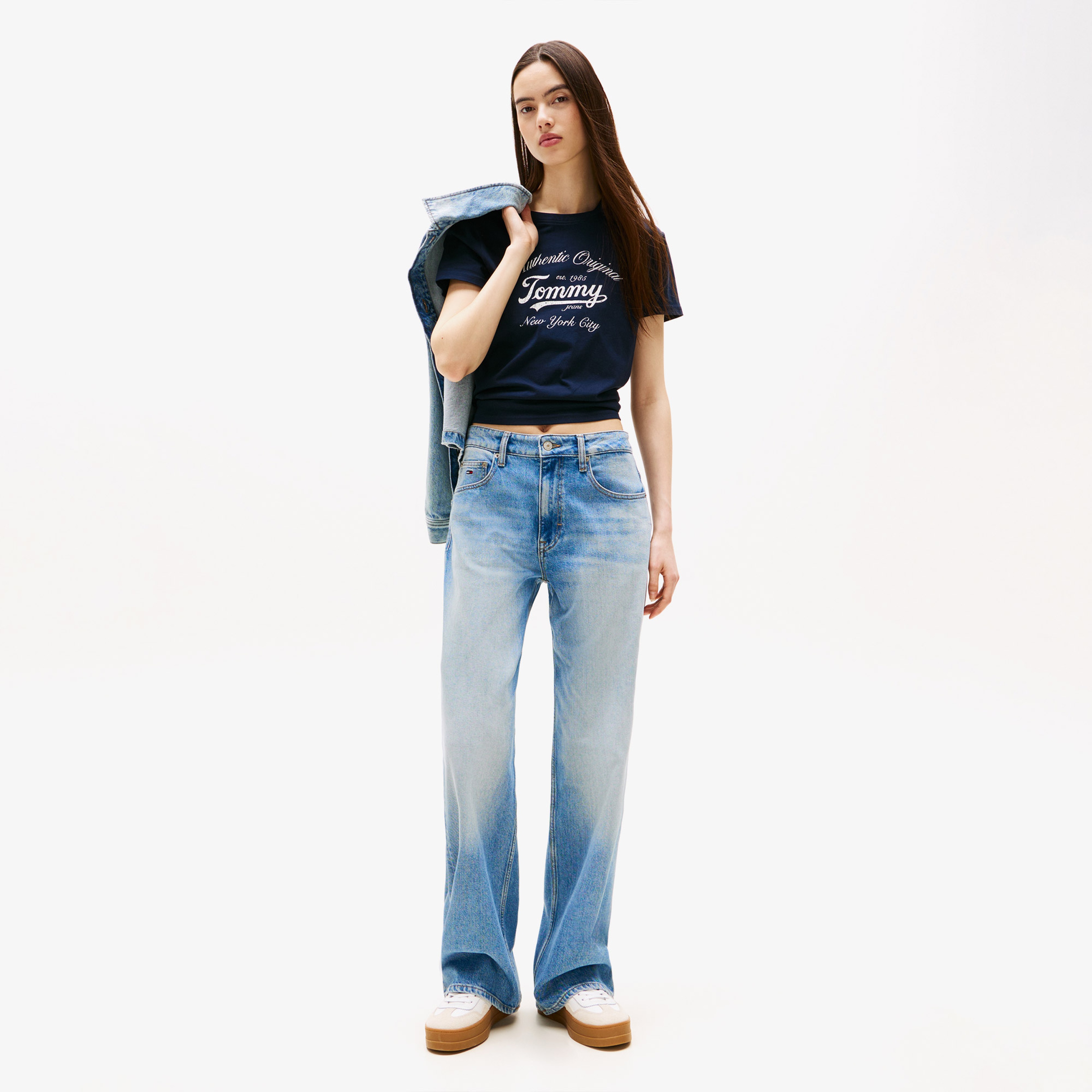 Tommy Jeans Regular Essential Logo Kadın Mavi T-Shirt