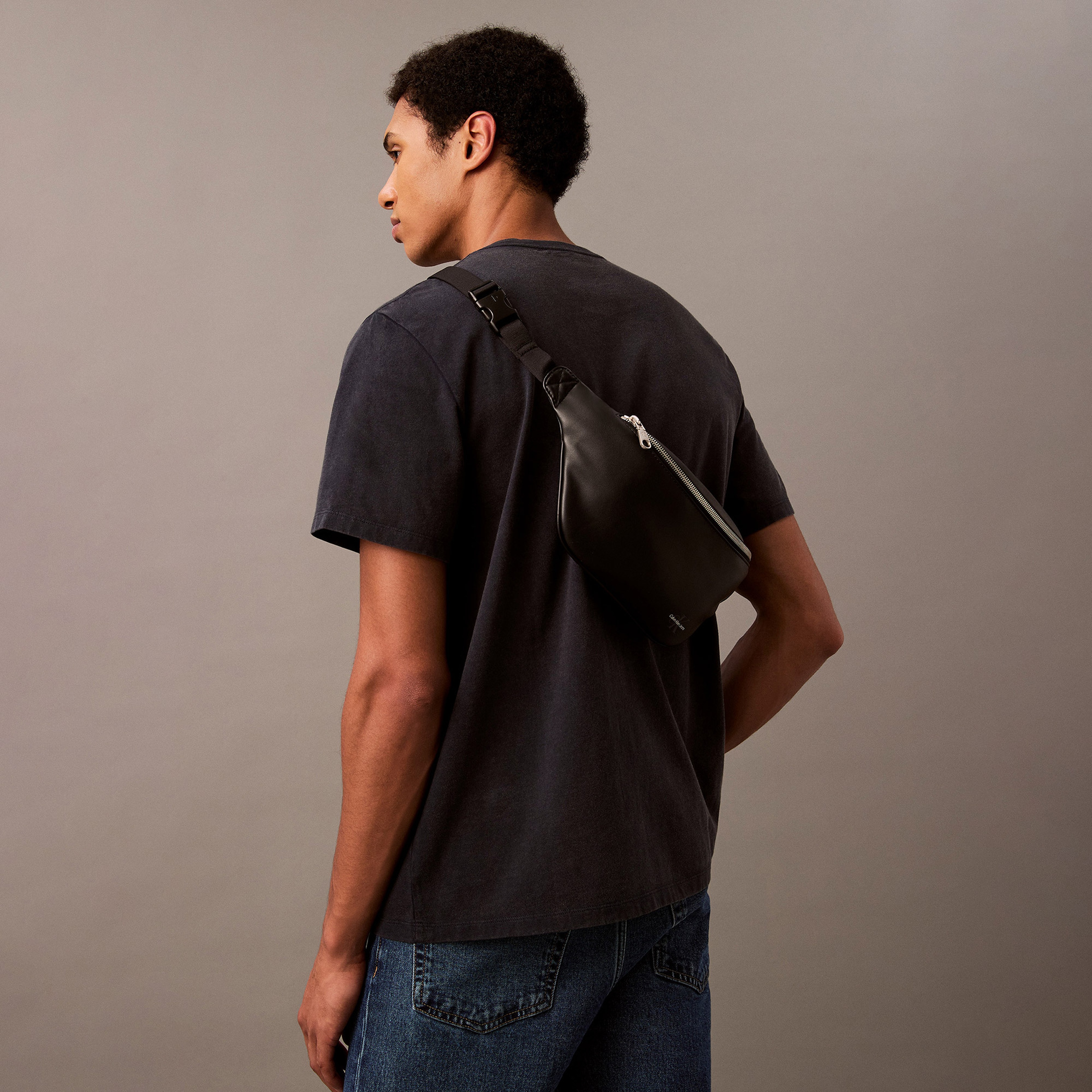 Calvin Klein Mono Logo Erkek Siyah Bel Çantası