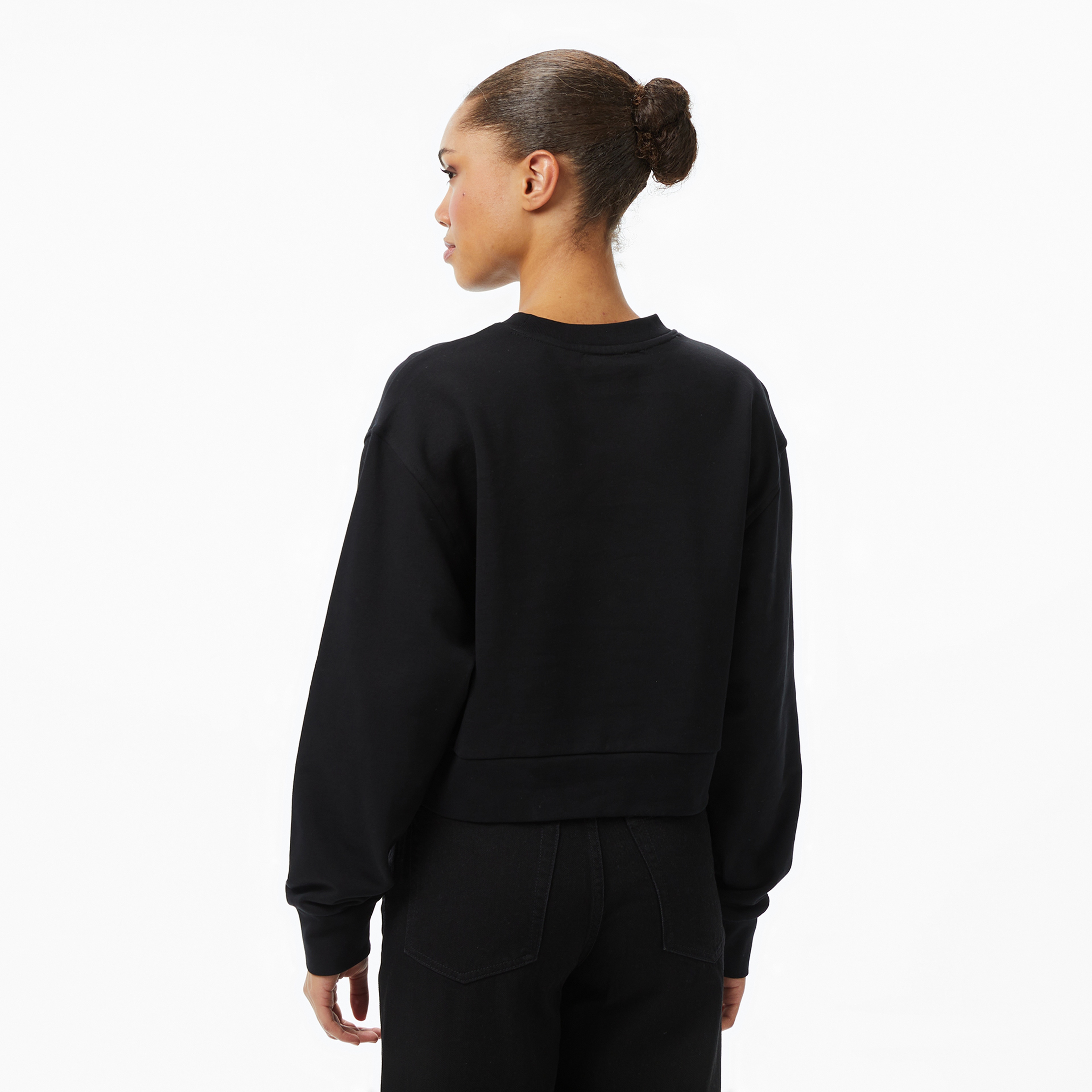 Calvin Klein Cropped Badge Logo Kadın Siyah Sweatshirt