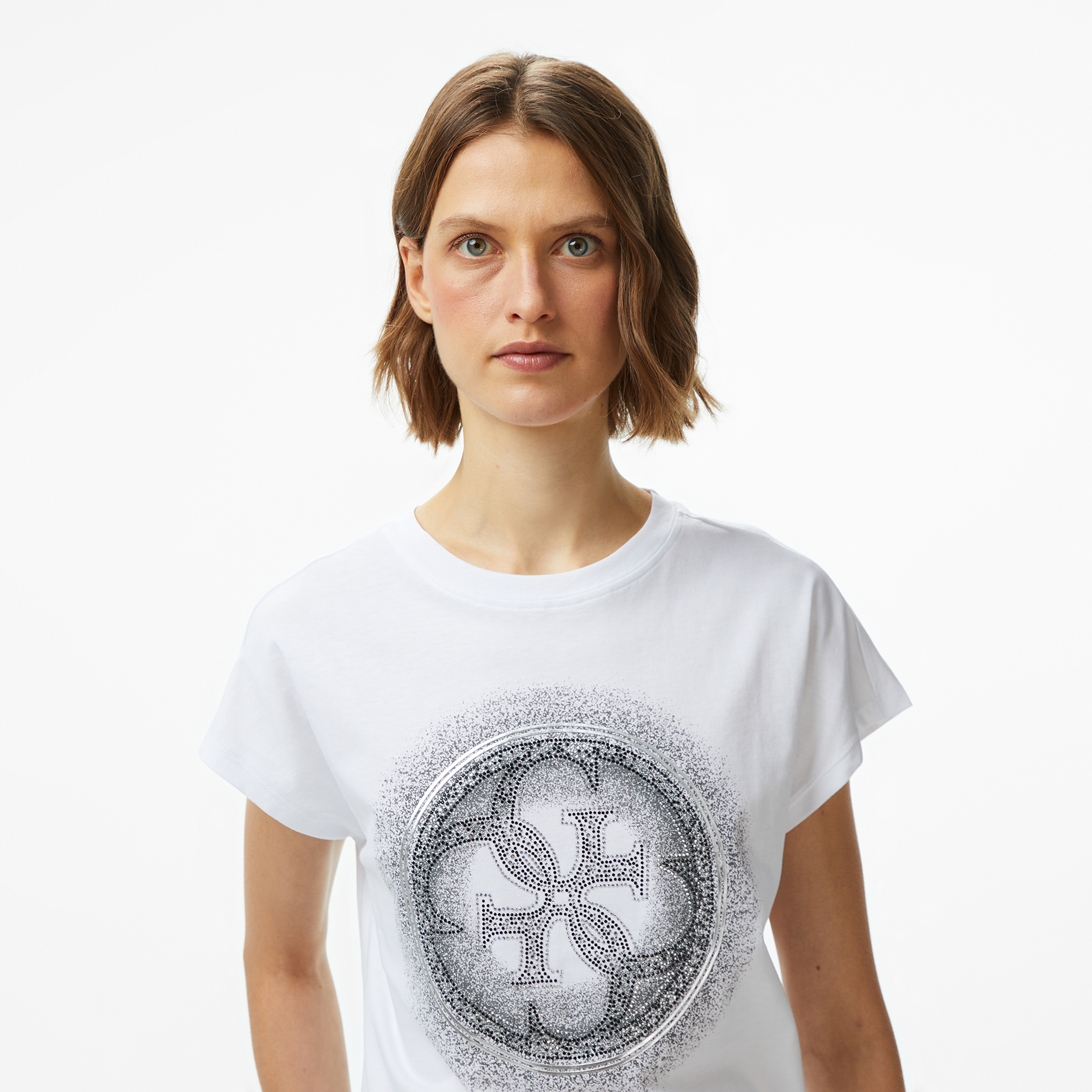 Guess Shaded Slim Fit Kadın Beyaz T-Shirt