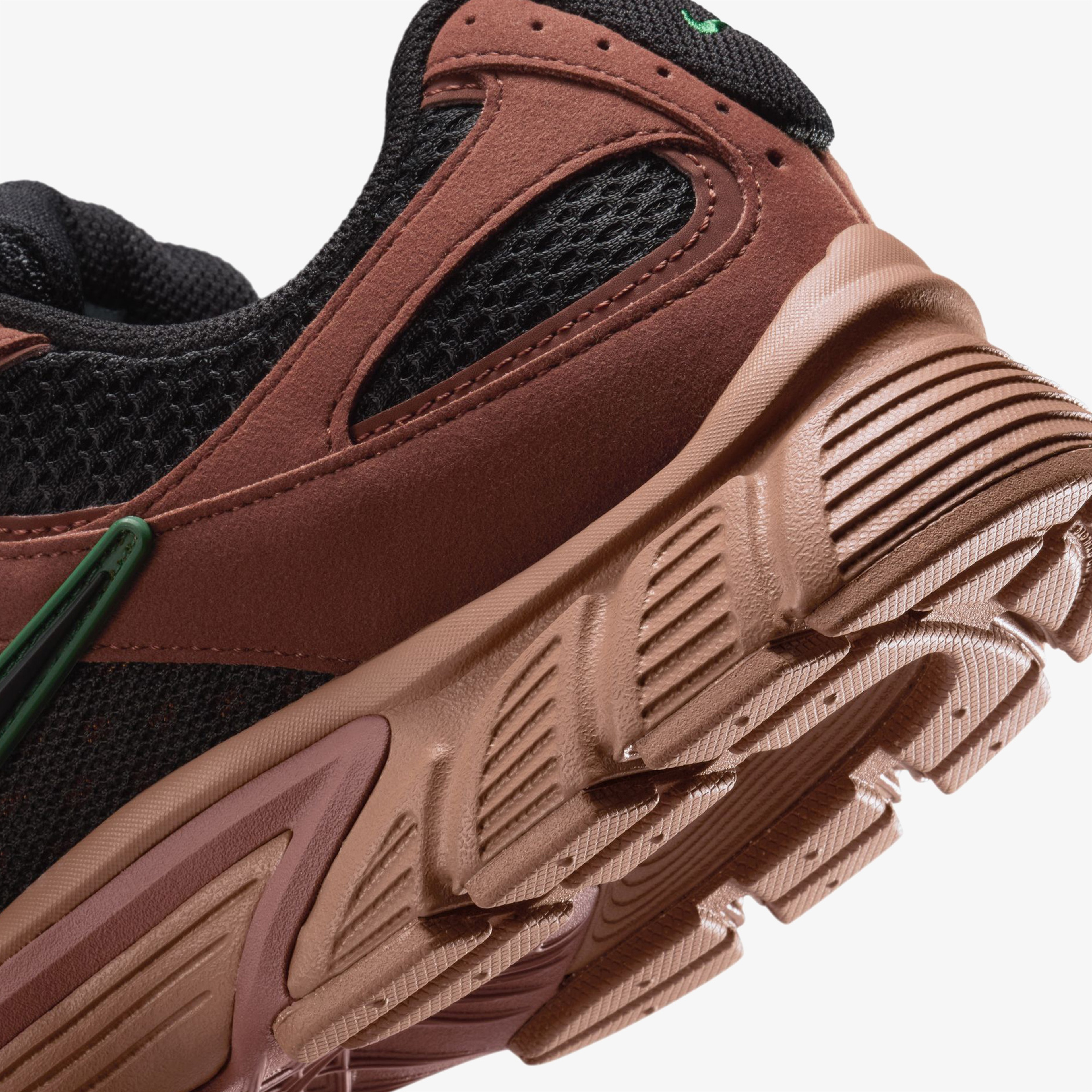 Nike V5 RNR Erkek Bej Spor Ayakkabı