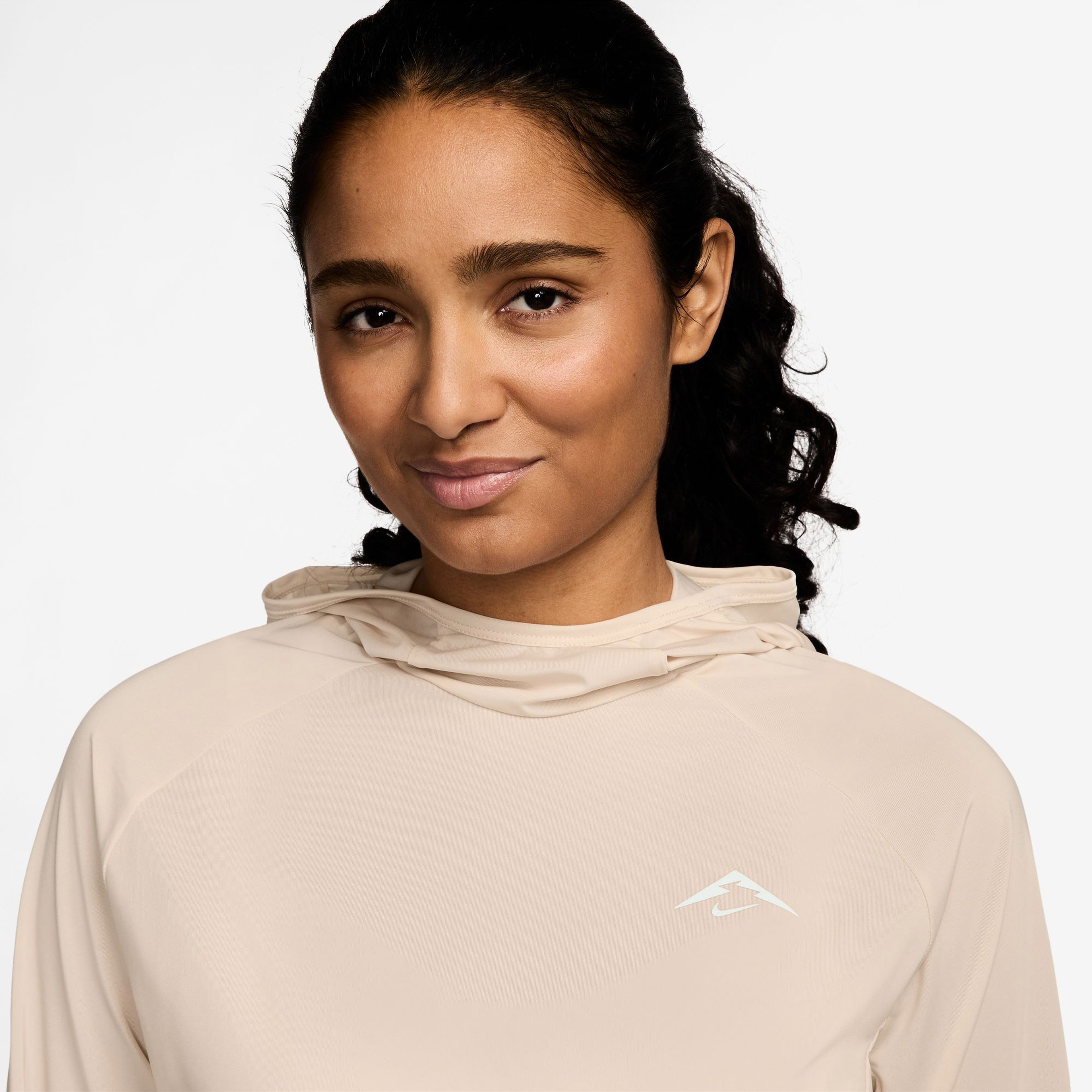 Nike Trail Kadın Bej Koşu Sweatshirt