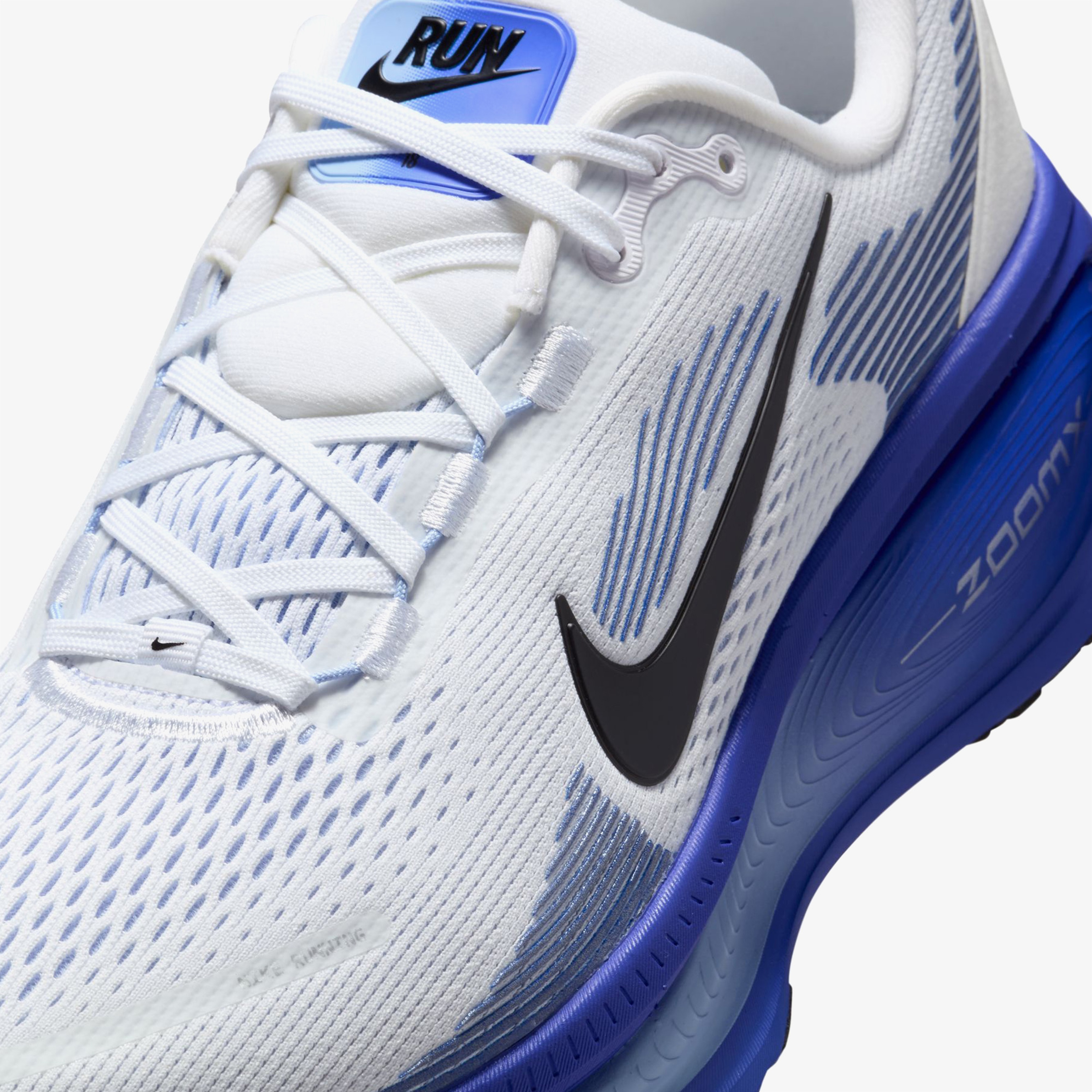 Nike Vomero 18 Erkek Beyaz Koşu Ayakkabısı