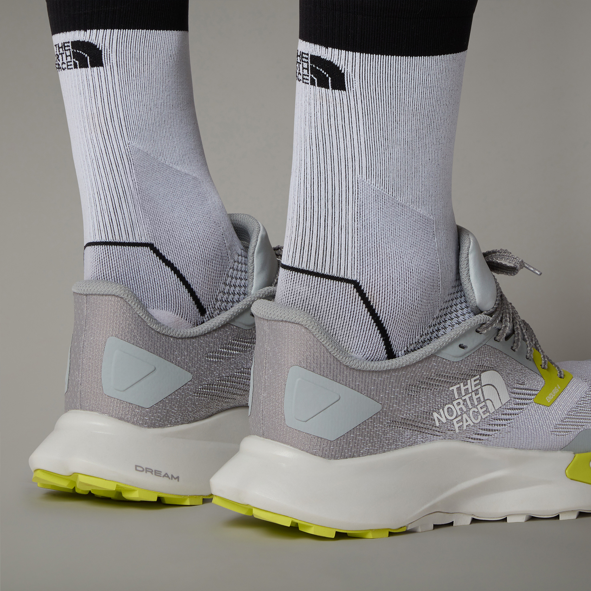 The North Face Vectiv Enduris 4 Erkek Gri Koşu Ayakkabısı