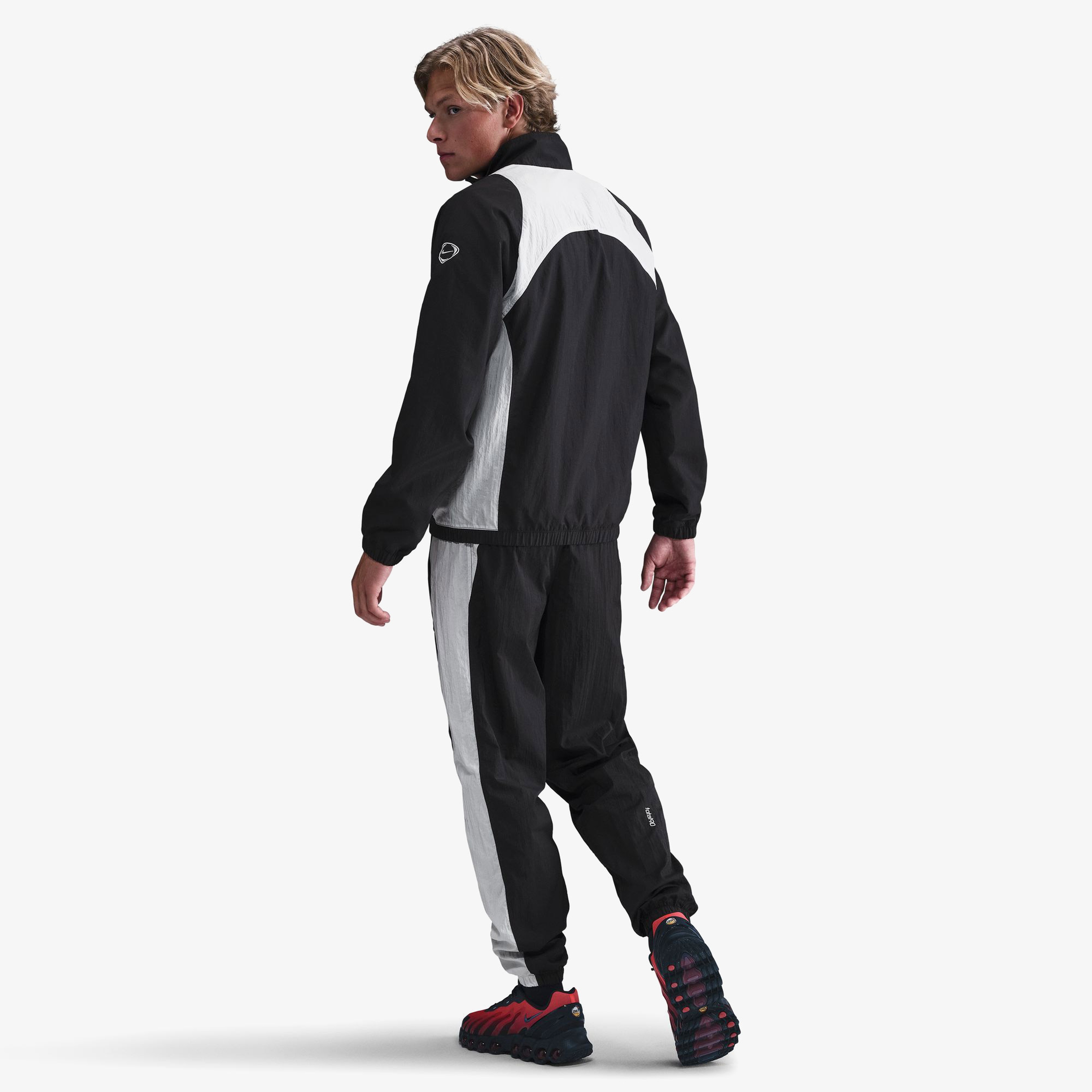 Nike T90 Erkek Siyah Futbol Ceketi