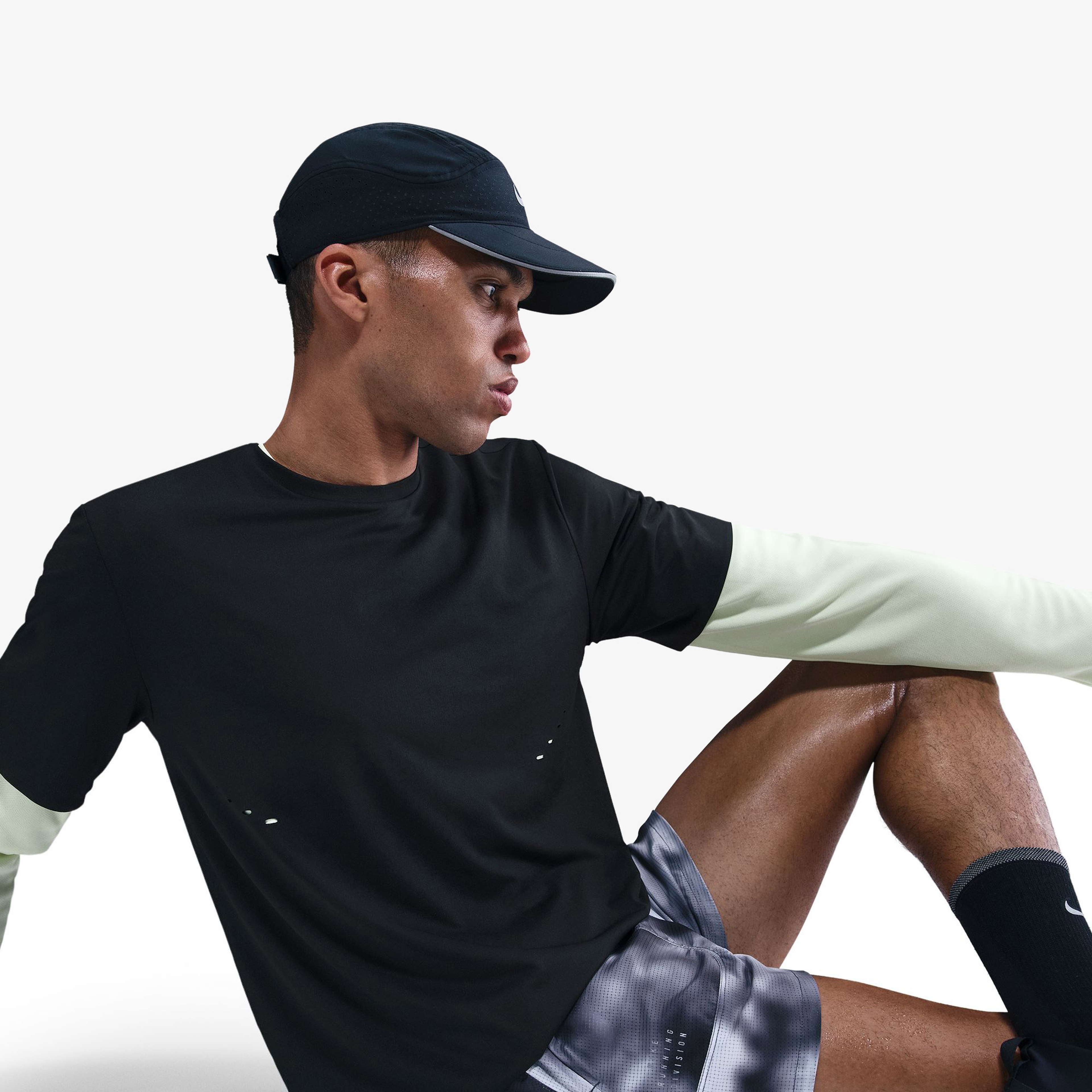 Nike Run Erkek Siyah Koşu T-Shirt