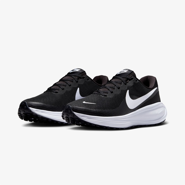 Nike Siyah Nike Revolution 8
