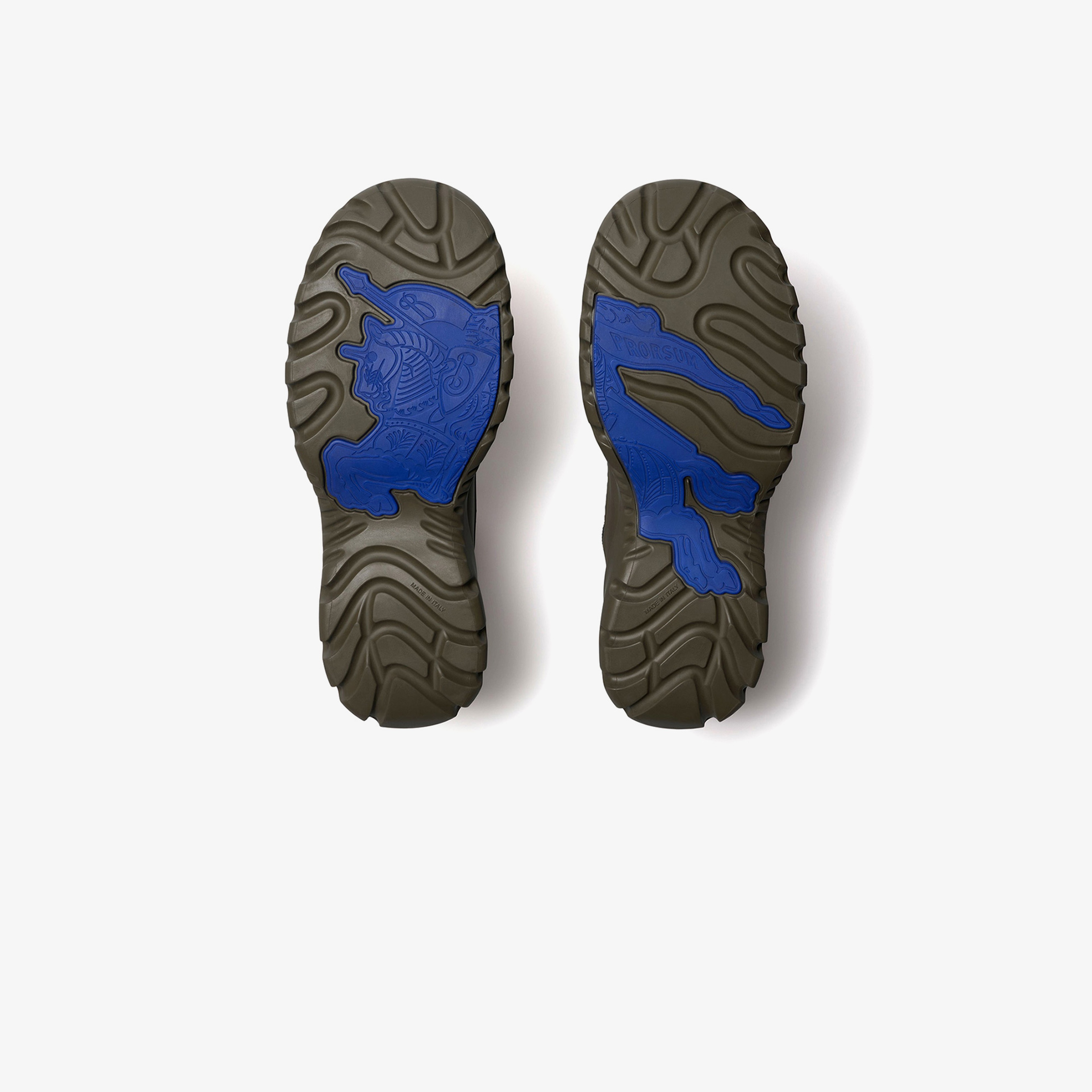 Burberry Erkek Gri Ayakkabı