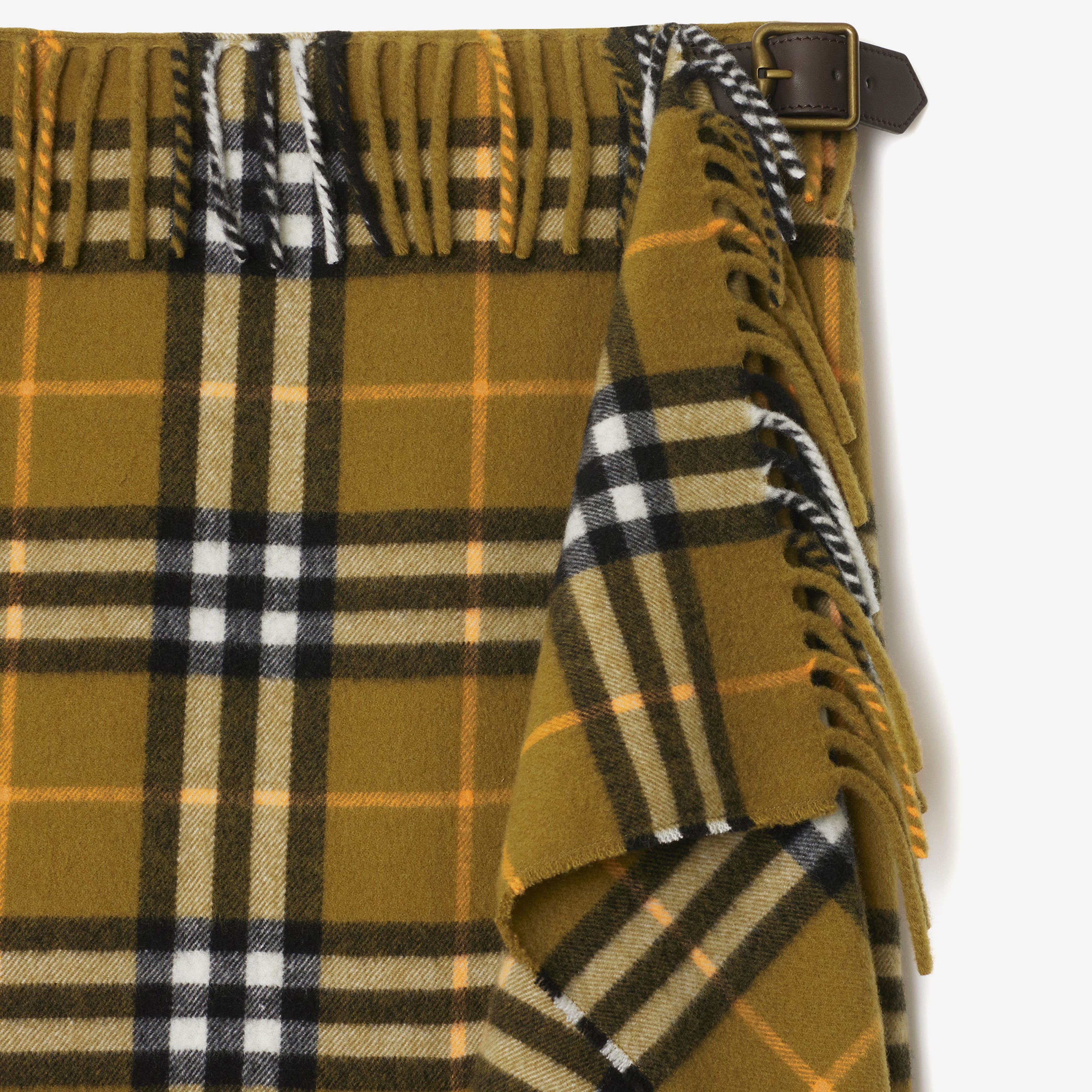 Burberry Kadın Kırmızı Etek