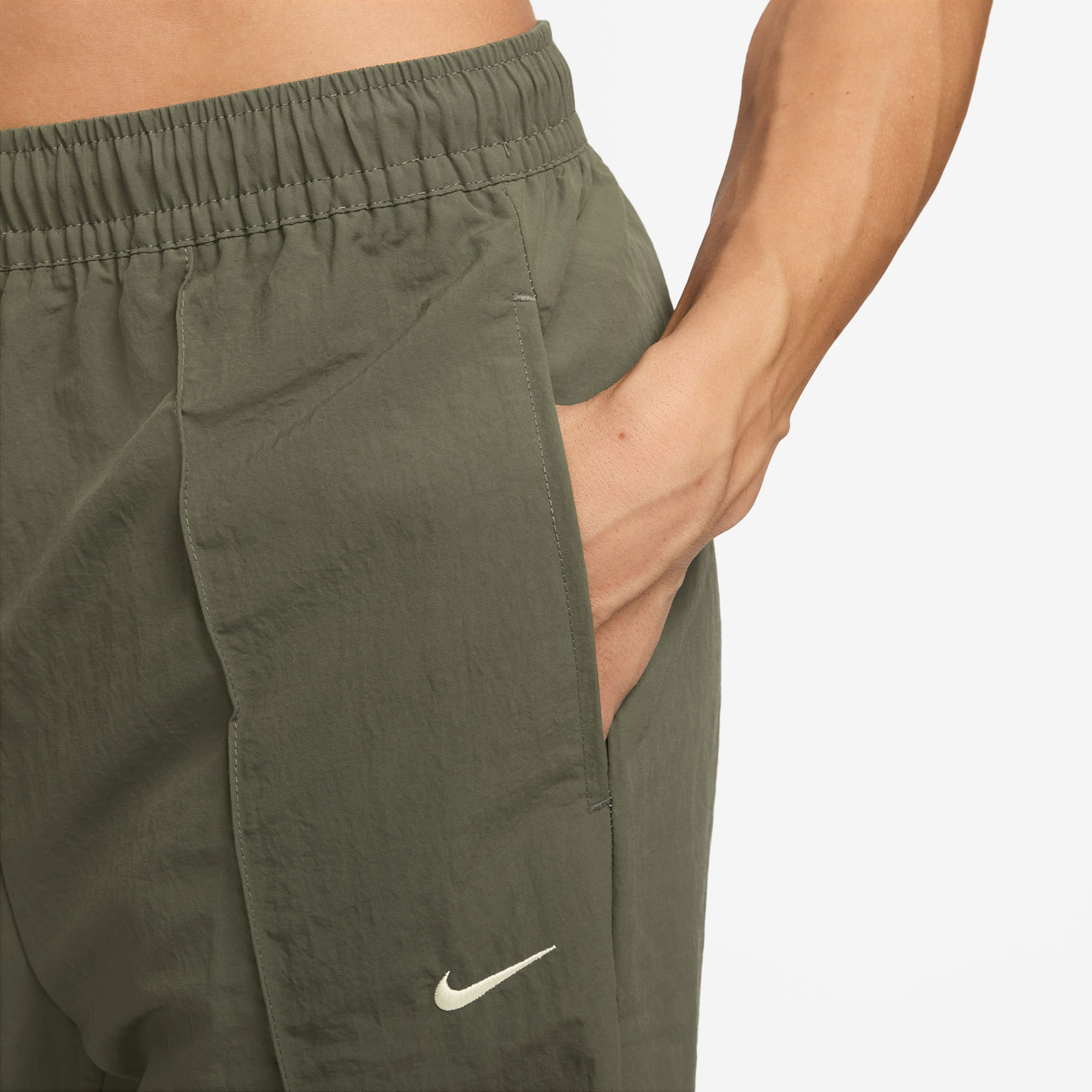 Nike Sportswear Everyhting Wovens Kadın Yeşil Eşofman Altı