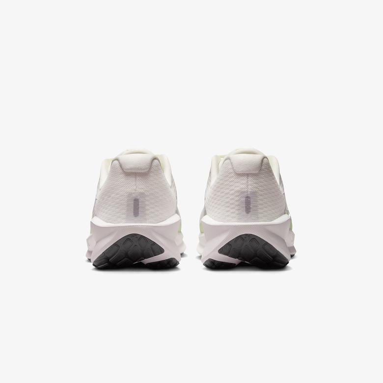 Nike Downshifter 13 Kadın Renkli Koşu Ayakkabısı