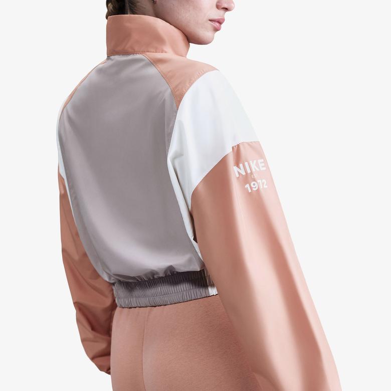 Nike Sportswear Classics Woven Remix Kadın Gri T-Shirt