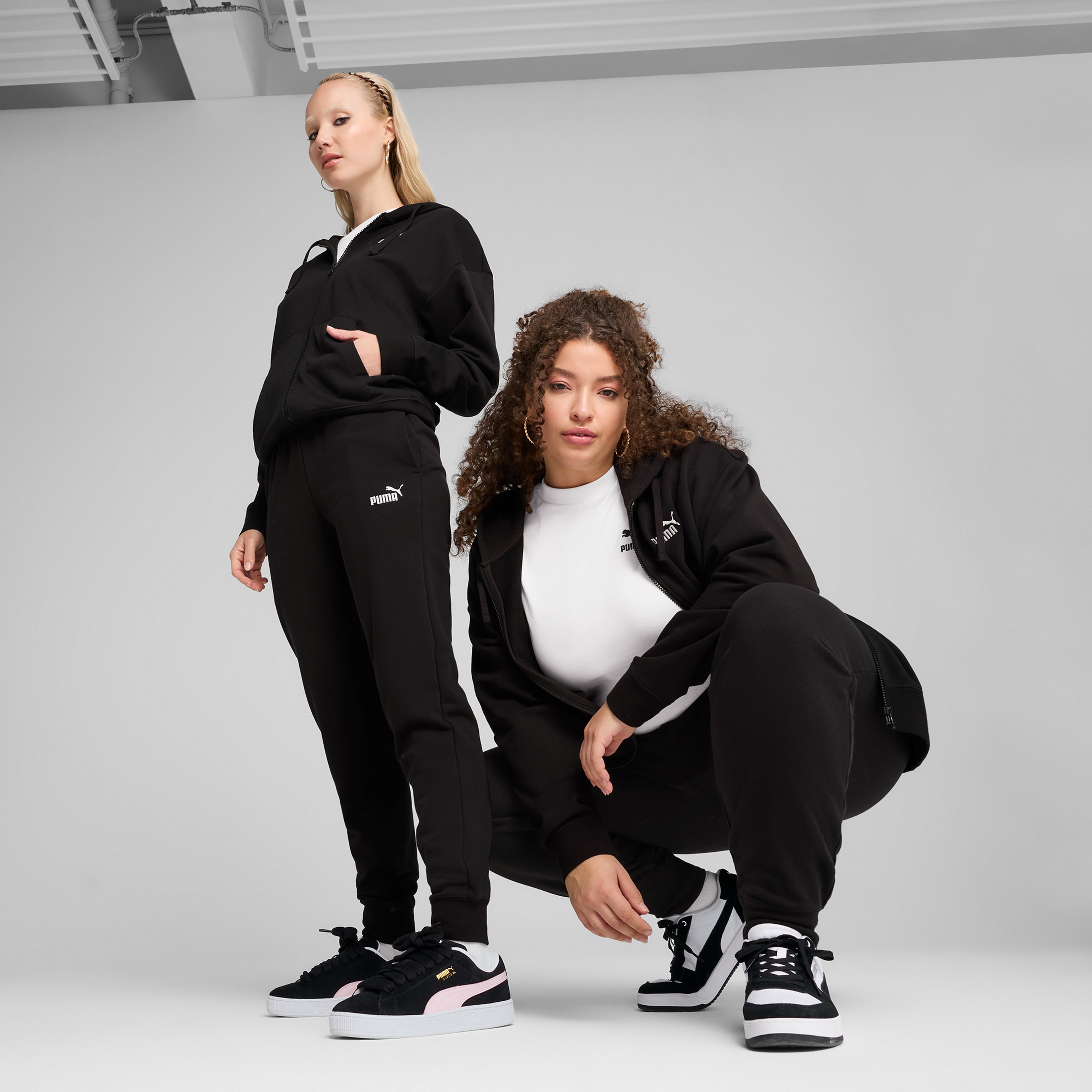 Puma Ess No. 1 Logo Sweat Kadın Siyah Pantolon