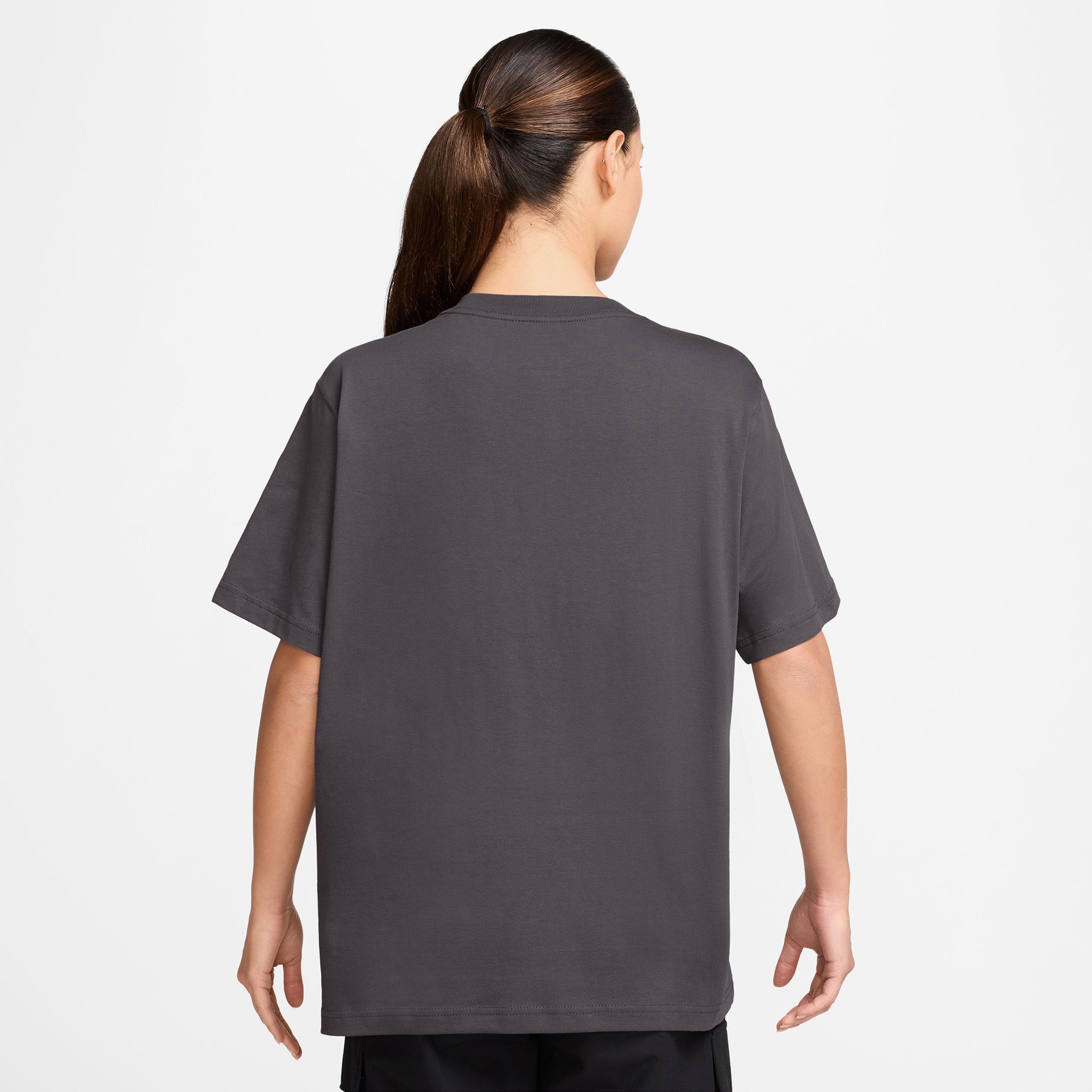 Nike Sportswear Essential Kadın Gri T-Shirt